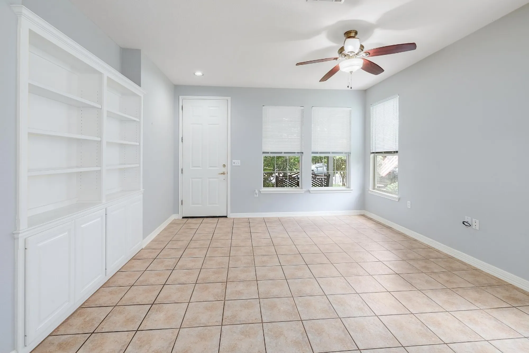 Property Slideshow image 7 of 26 | 113 stetson trl, Georgetown, TX, 78633