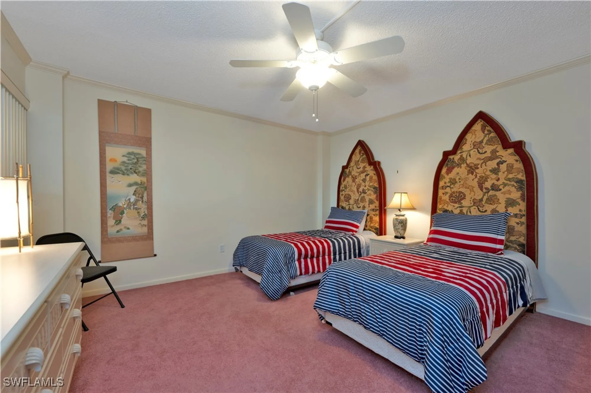 Property Slideshow image 7 of 13 | 2150 gulf shore blvd 411, Naples, FL, 34102