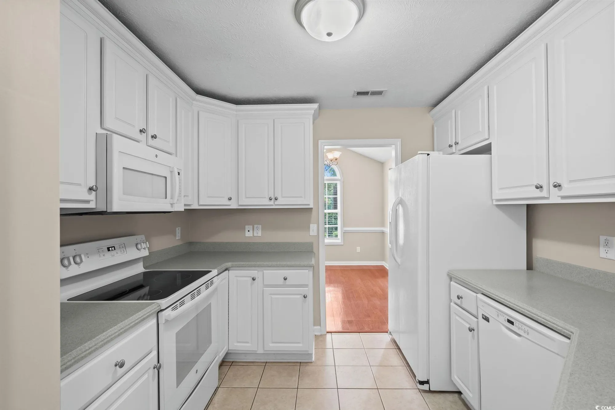 Property Slideshow image 10 of 40 | 5008 hayes bay ct, Murrells Inlet, SC, 29576