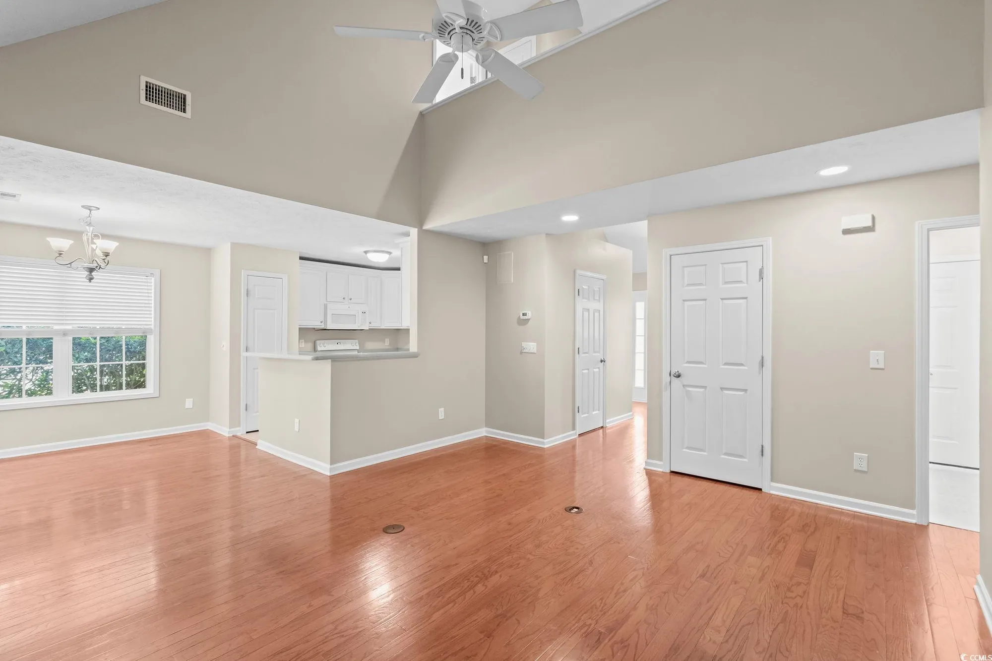 Property Slideshow image 6 of 40 | 5008 hayes bay ct, Murrells Inlet, SC, 29576