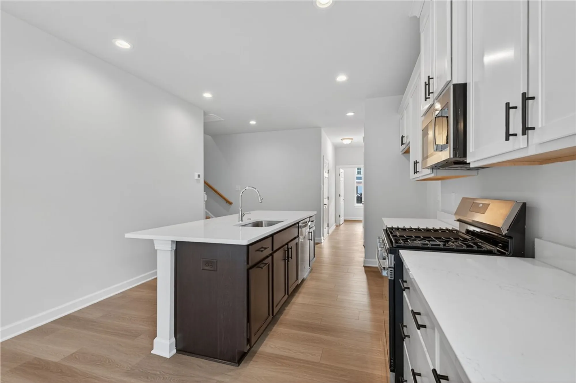 Property Slideshow image 9 of 50 | 3015 plymouth pl, Williamsburg, VA, 23185