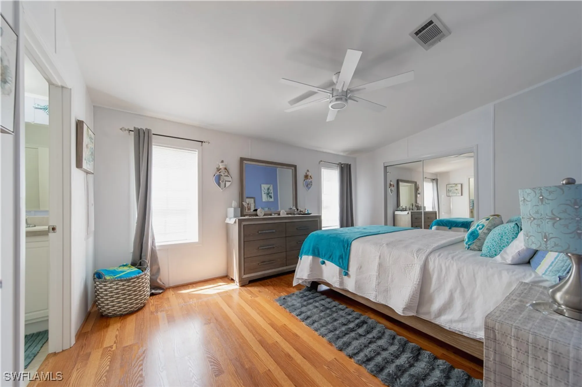 Property Slideshow image 14 of 31 | 433 riviera blvd, Naples, FL, 34112