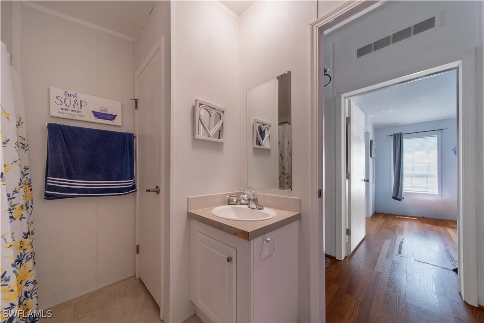 Property Slideshow image 19 of 31 | 433 riviera blvd, Naples, FL, 34112