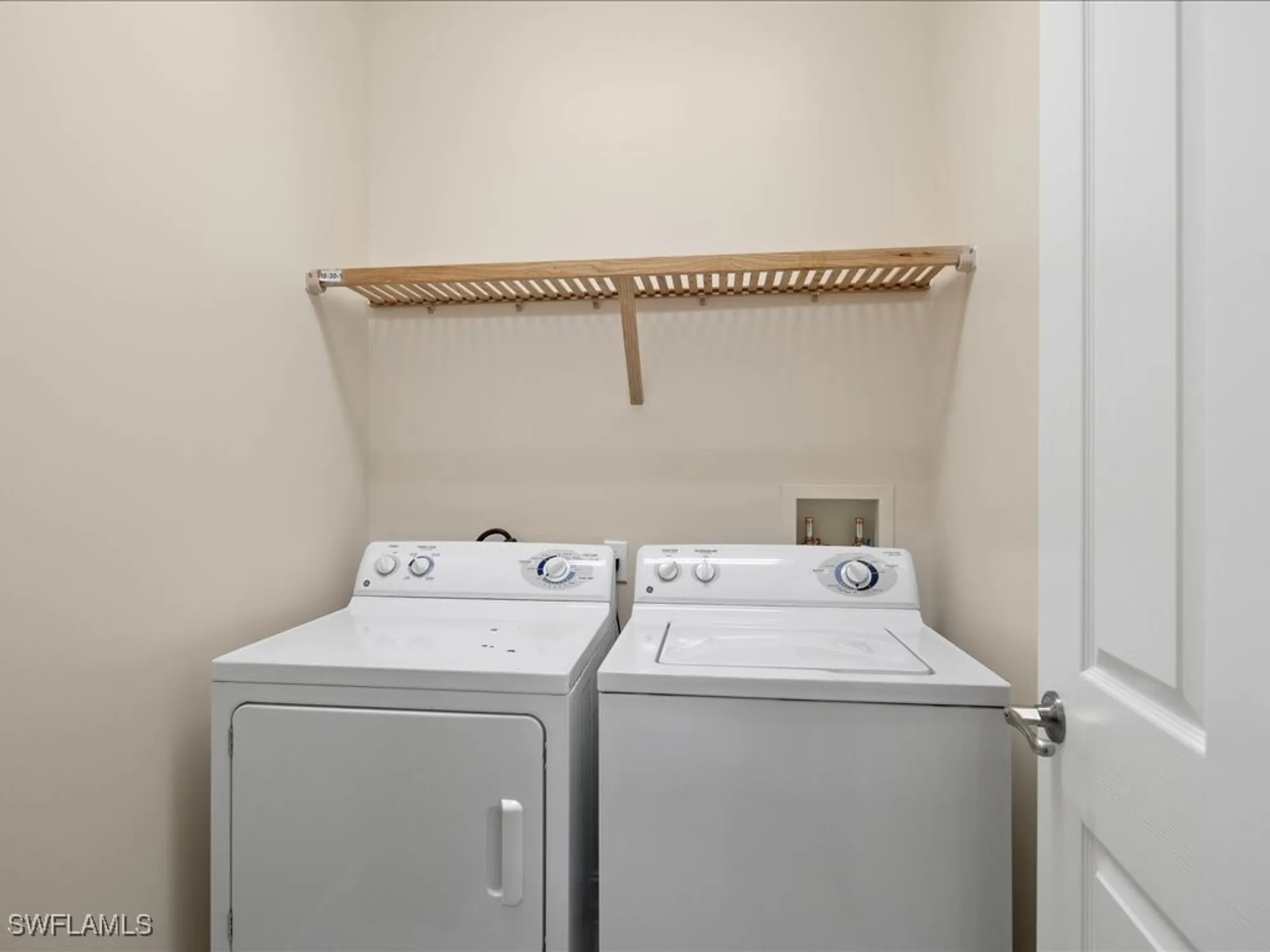 Property Slideshow image 10 of 28 | 9098 capistrano st 7103, Naples, FL, 34113