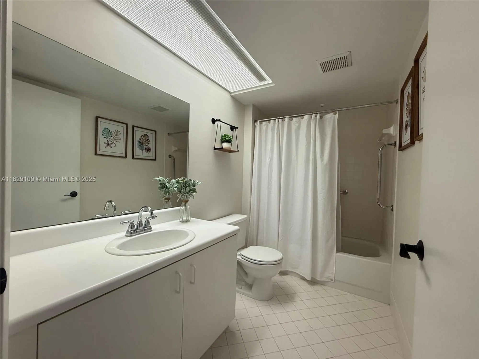 Property Slideshow image 25 of 35 | 1400 sw 137th ave 411f, Pembroke Pines, FL, 33027