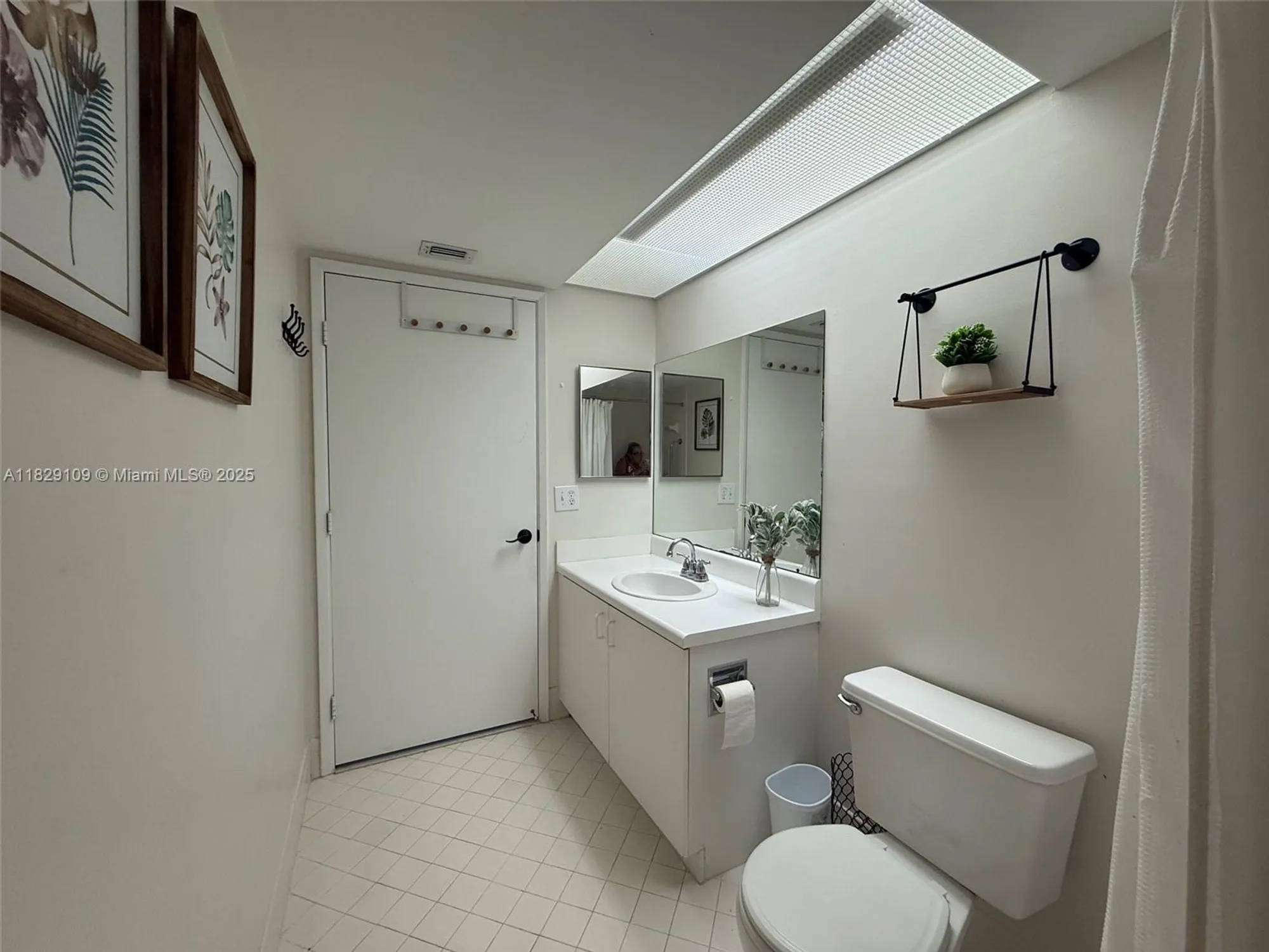 Property Slideshow image 27 of 35 | 1400 sw 137th ave 411f, Pembroke Pines, FL, 33027