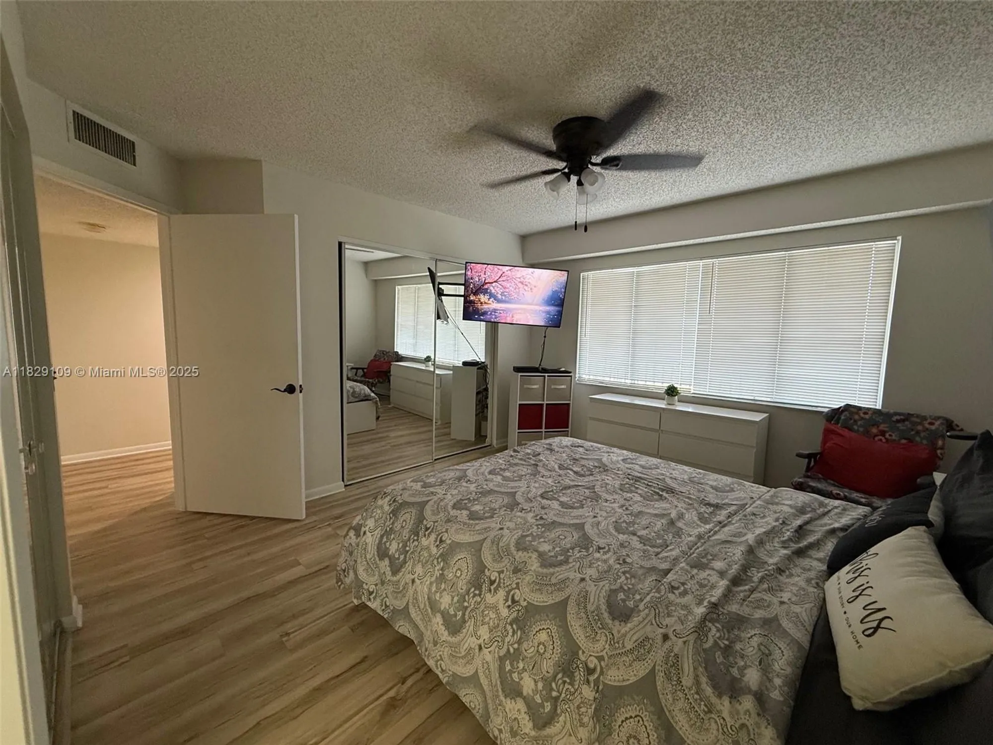 Property Slideshow image 22 of 35 | 1400 sw 137th ave 411f, Pembroke Pines, FL, 33027