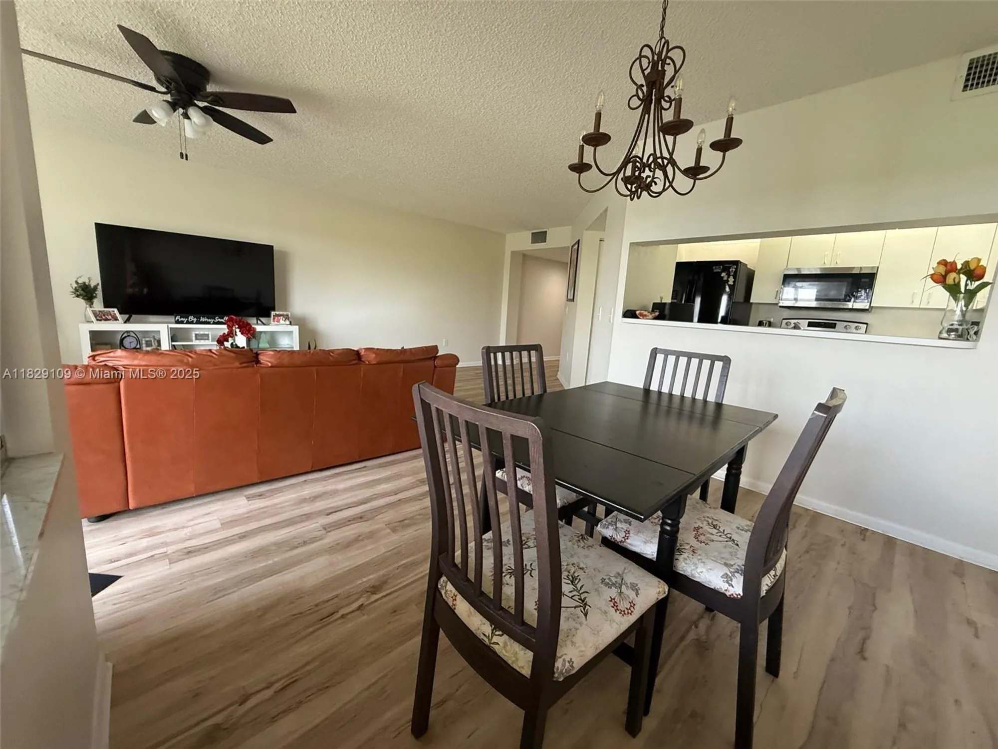 Property Slideshow image 8 of 35 | 1400 sw 137th ave 411f, Pembroke Pines, FL, 33027