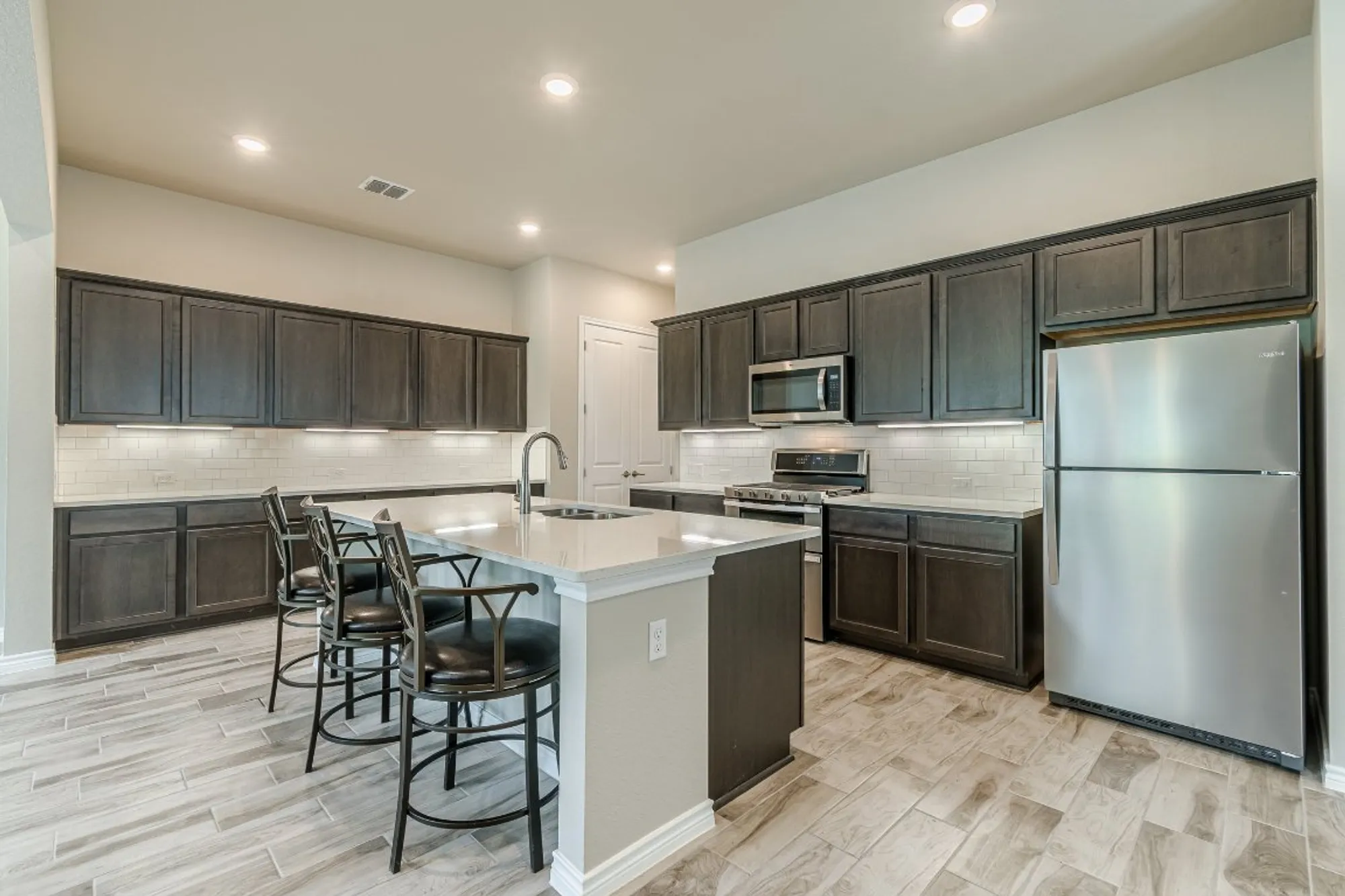 Property Slideshow image 17 of 27 | 108 lafitte dr # 102, San Marcos, TX, 78666