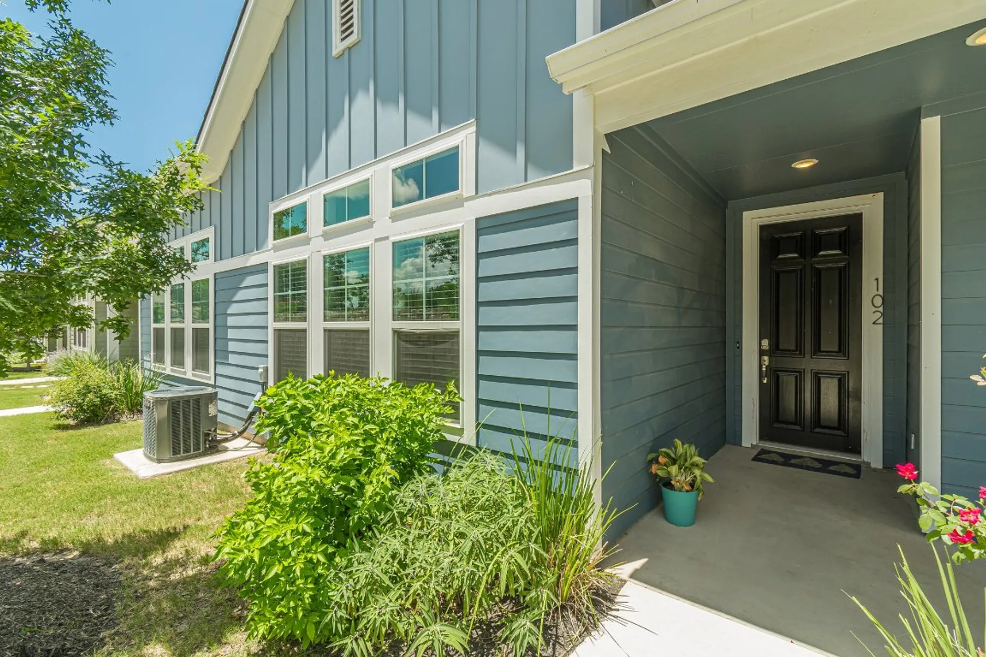 Property Slideshow image 6 of 27 | 108 lafitte dr # 102, San Marcos, TX, 78666