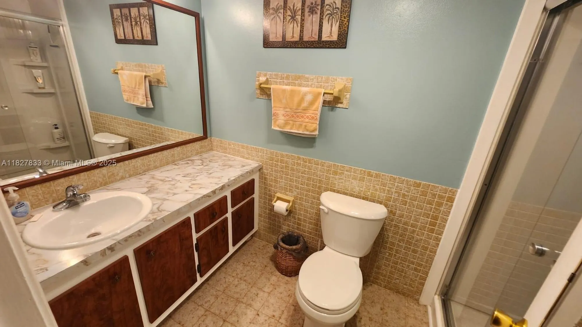 Property Slideshow image 14 of 19 | 2061 nw 47th ter 103, Lauderhill, FL, 33313