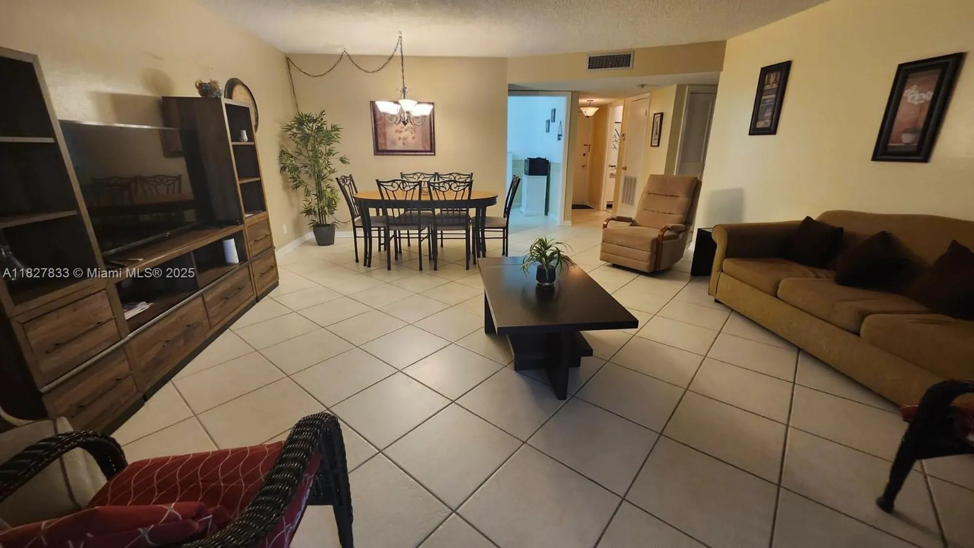 Property Slideshow image 11 of 19 | 2061 nw 47th ter 103, Lauderhill, FL, 33313