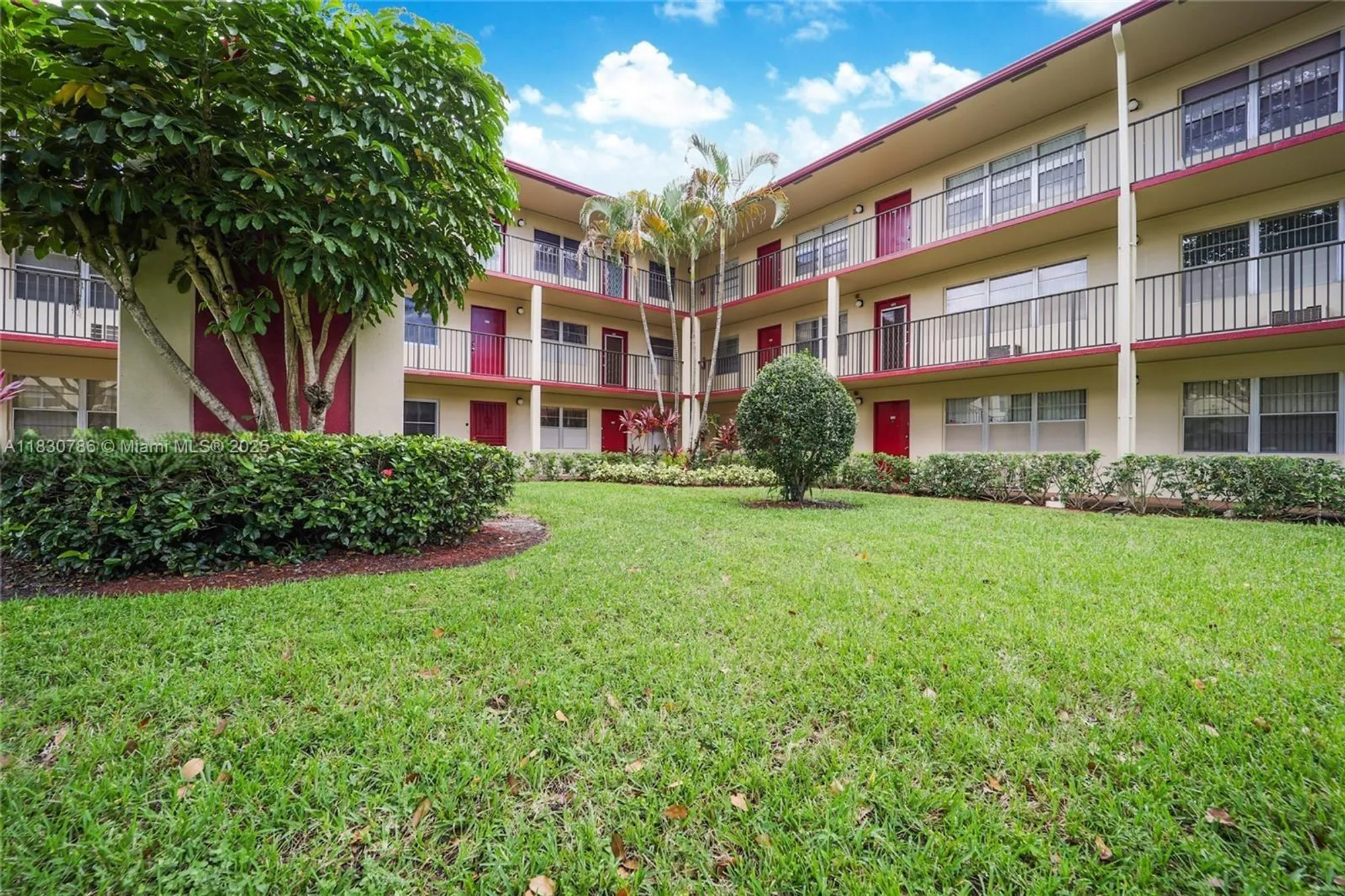 Property Slideshow image 1 of 14 | 251 sw 134th way m204, Pembroke Pines, FL, 33027
