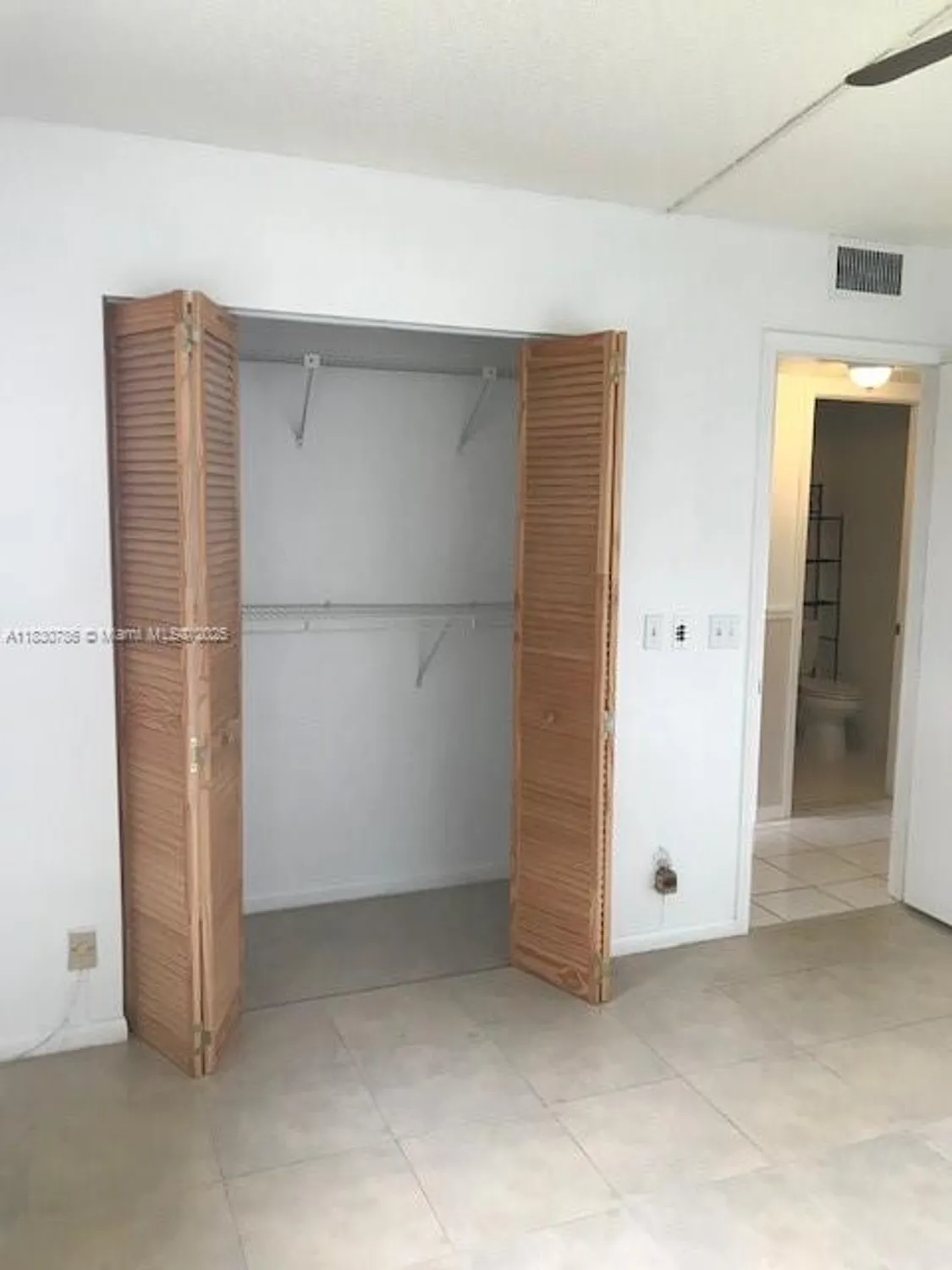 Property Slideshow image 10 of 14 | 251 sw 134th way m204, Pembroke Pines, FL, 33027