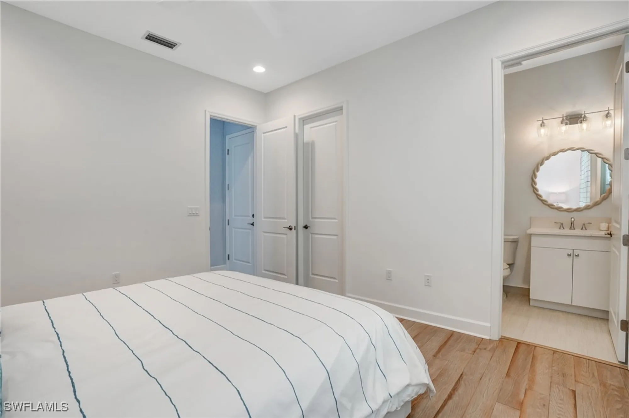 Property Slideshow image 34 of 50 | 12068 azalea way, Naples, FL, 34120