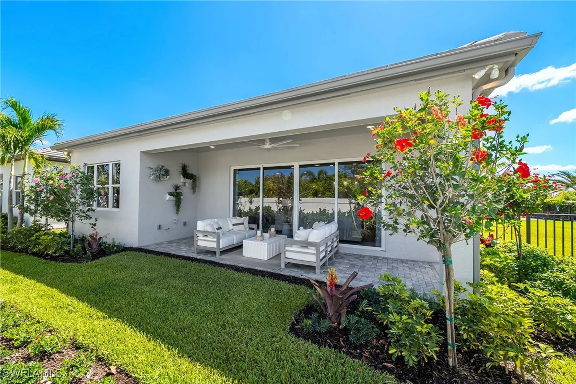 Property Slideshow image 10 of 10 | 2586 kingfisher dr, Naples, FL, 34112