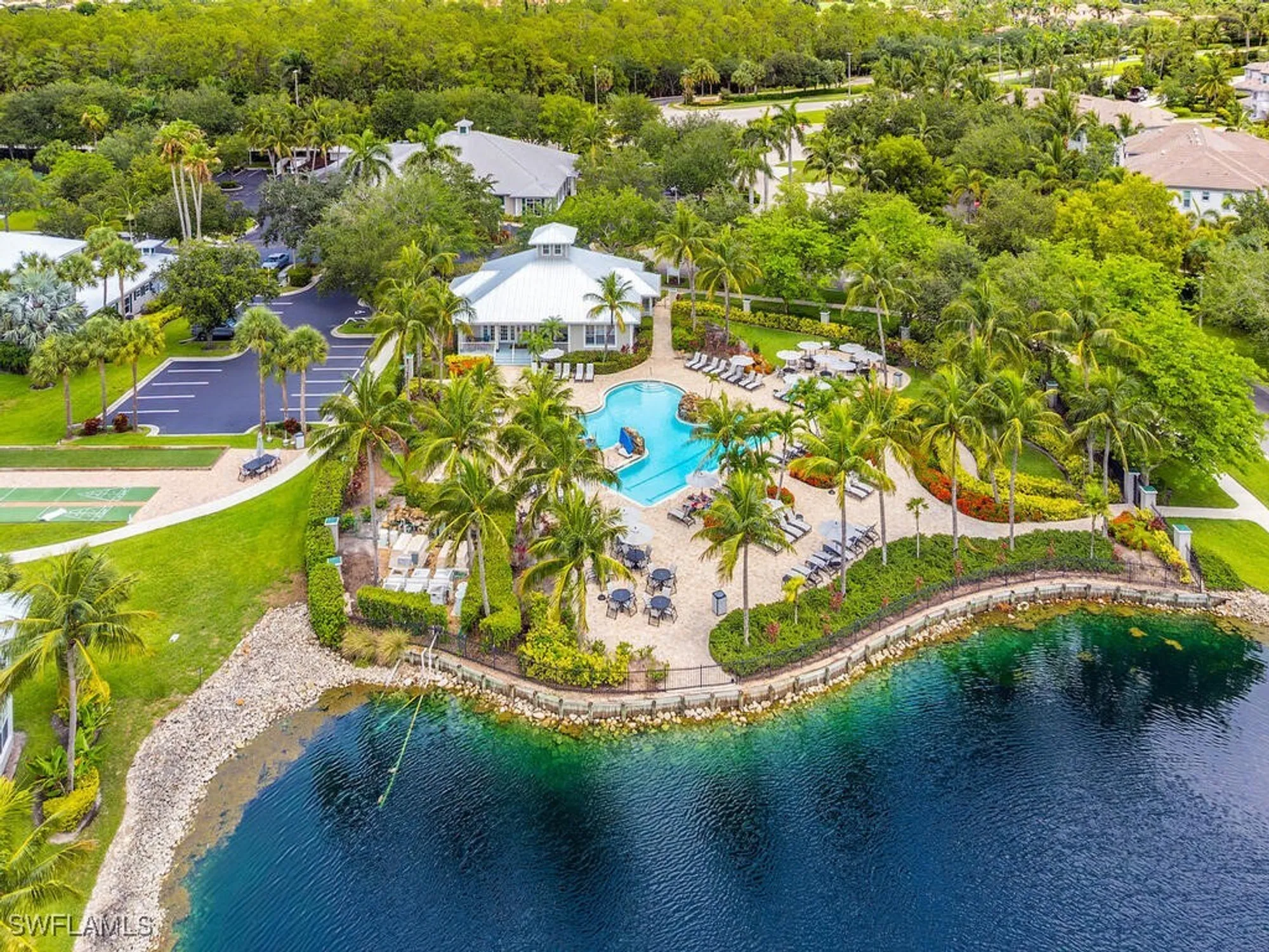 Property Slideshow image 15 of 29 | 7970 mahogany run ln 216, Naples, FL, 34113