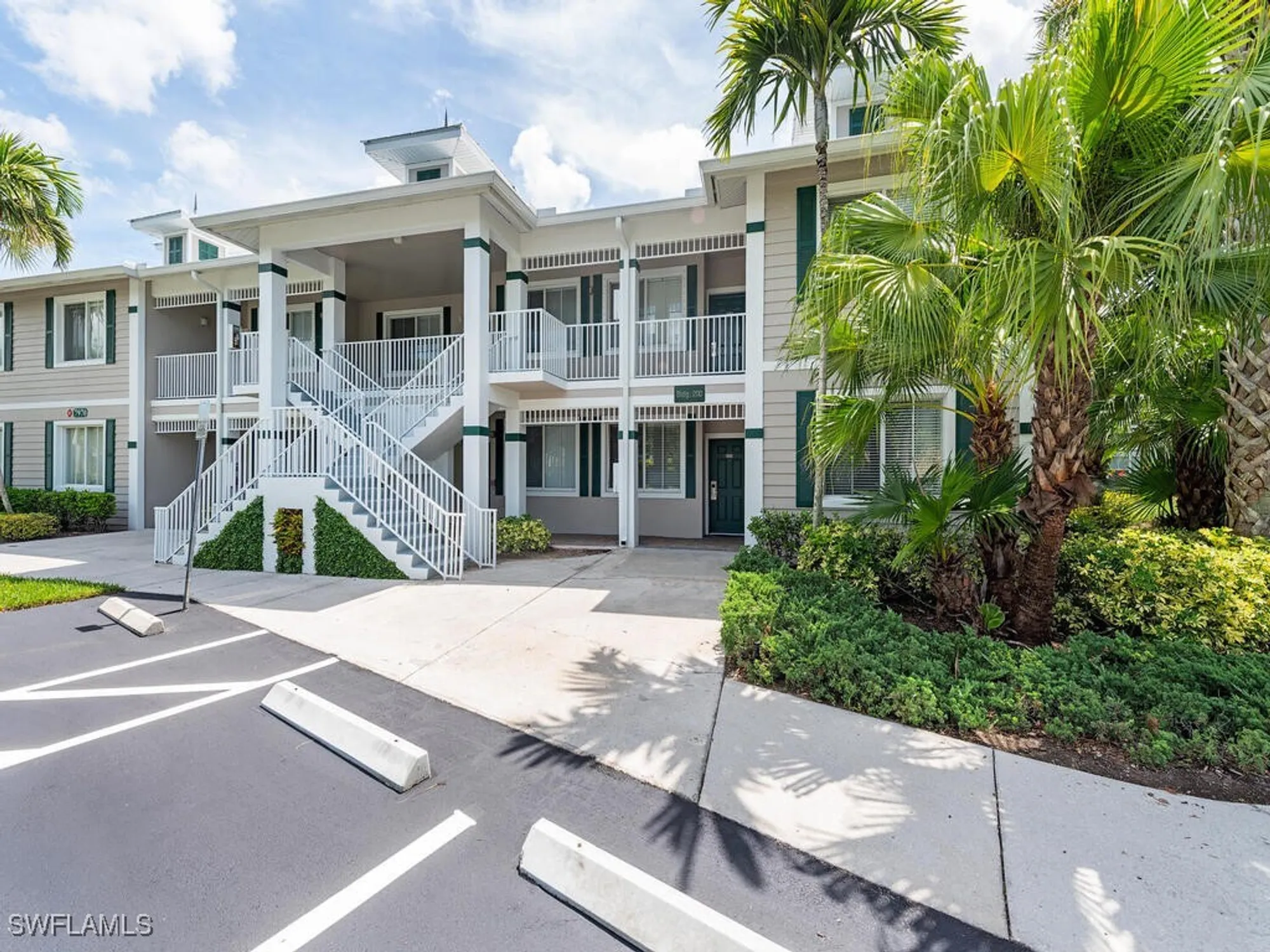 Property Slideshow image 13 of 29 | 7970 mahogany run ln 216, Naples, FL, 34113