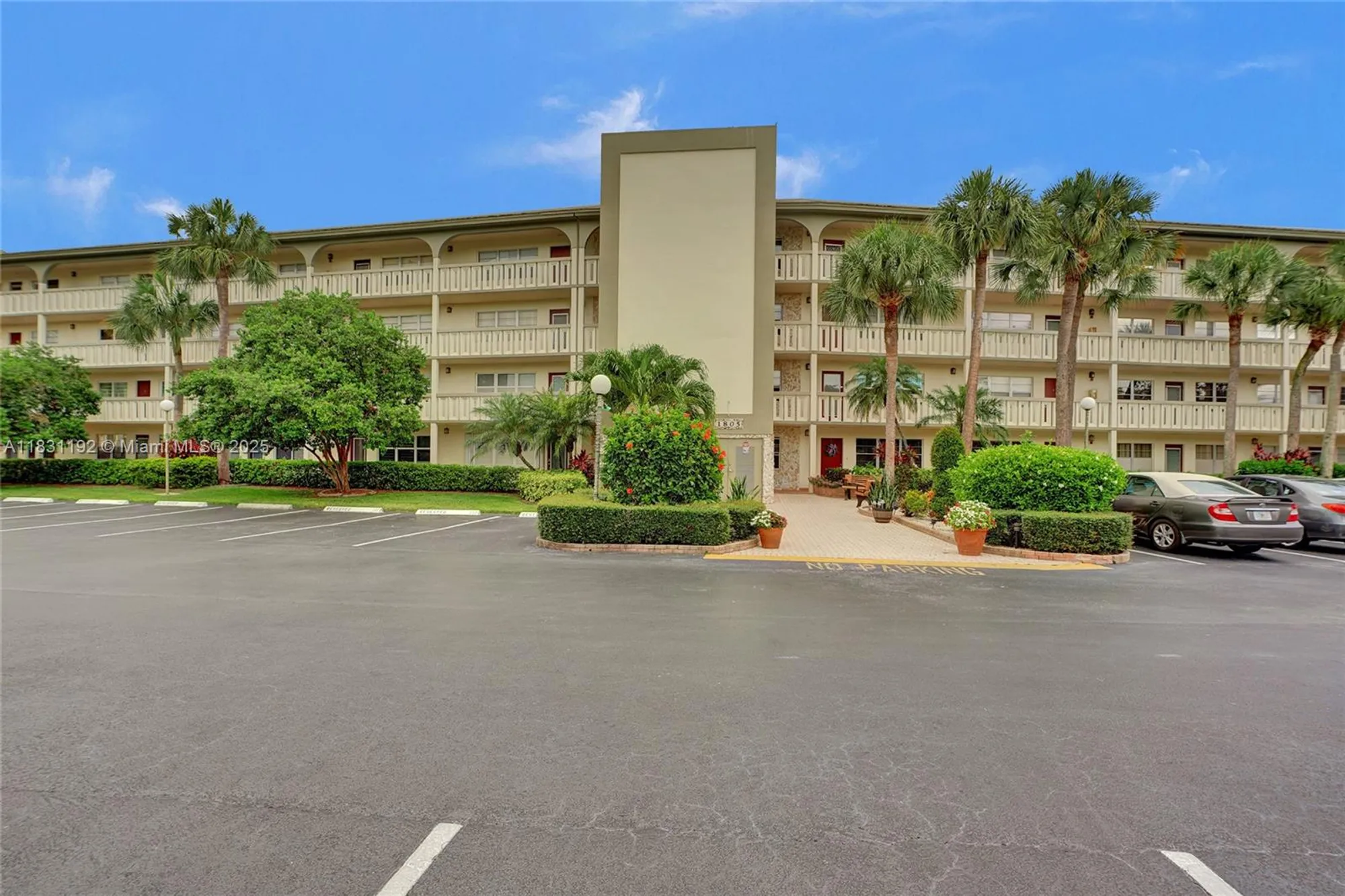 Property Slideshow image 1 of 35 | 1805 eleuthera pt j1, Coconut Creek, FL, 33066