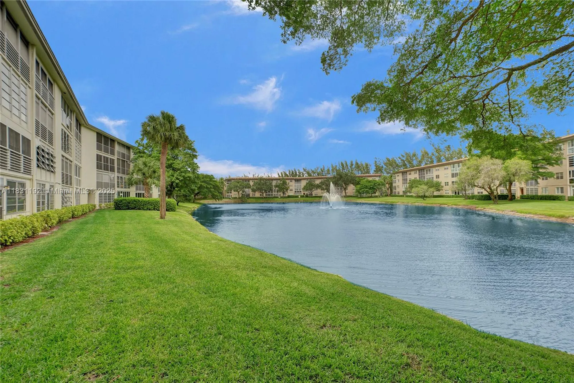 Property Slideshow image 29 of 35 | 1805 eleuthera pt j1, Coconut Creek, FL, 33066