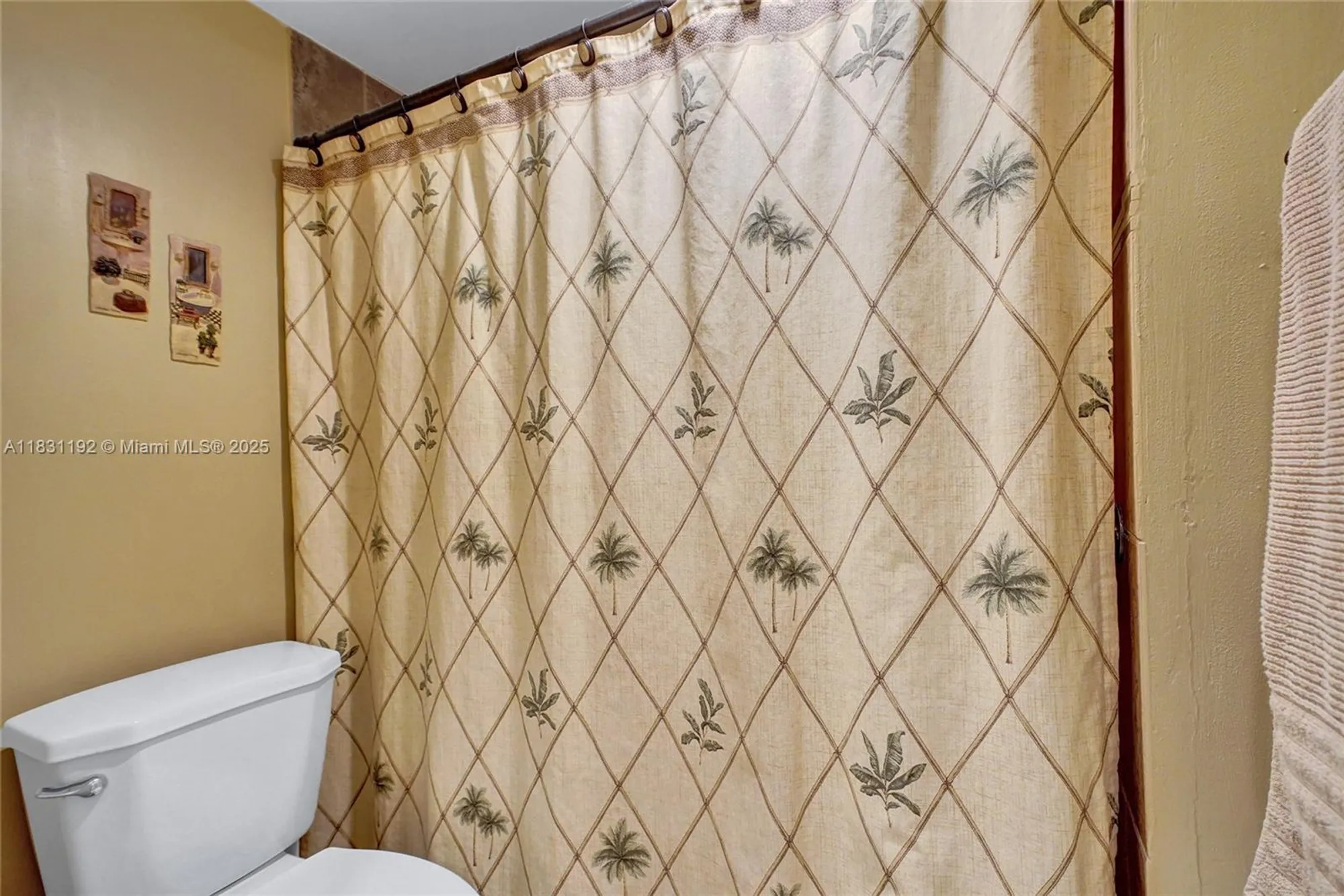 Property Slideshow image 20 of 35 | 1805 eleuthera pt j1, Coconut Creek, FL, 33066