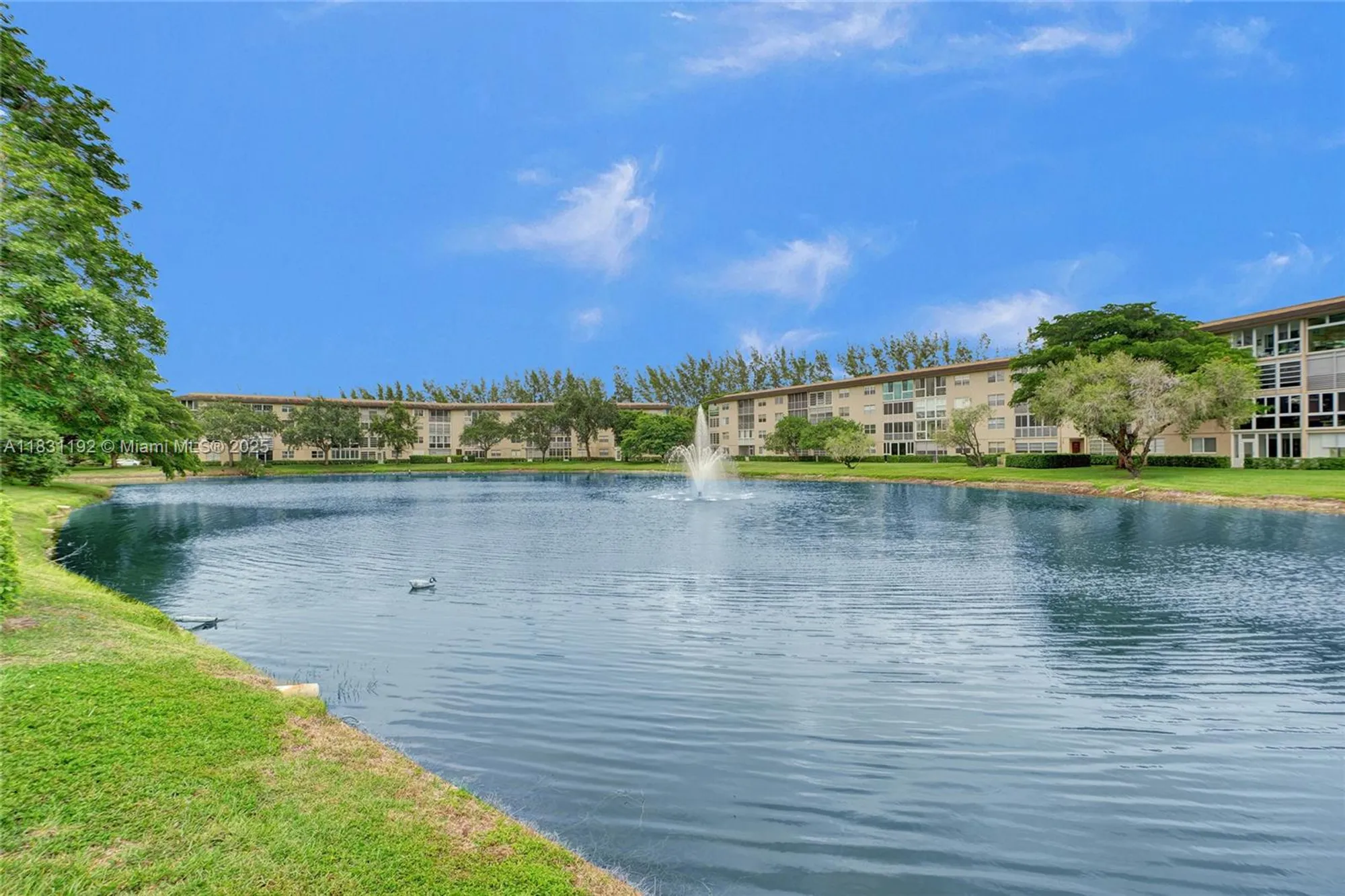 Property Slideshow image 31 of 35 | 1805 eleuthera pt j1, Coconut Creek, FL, 33066