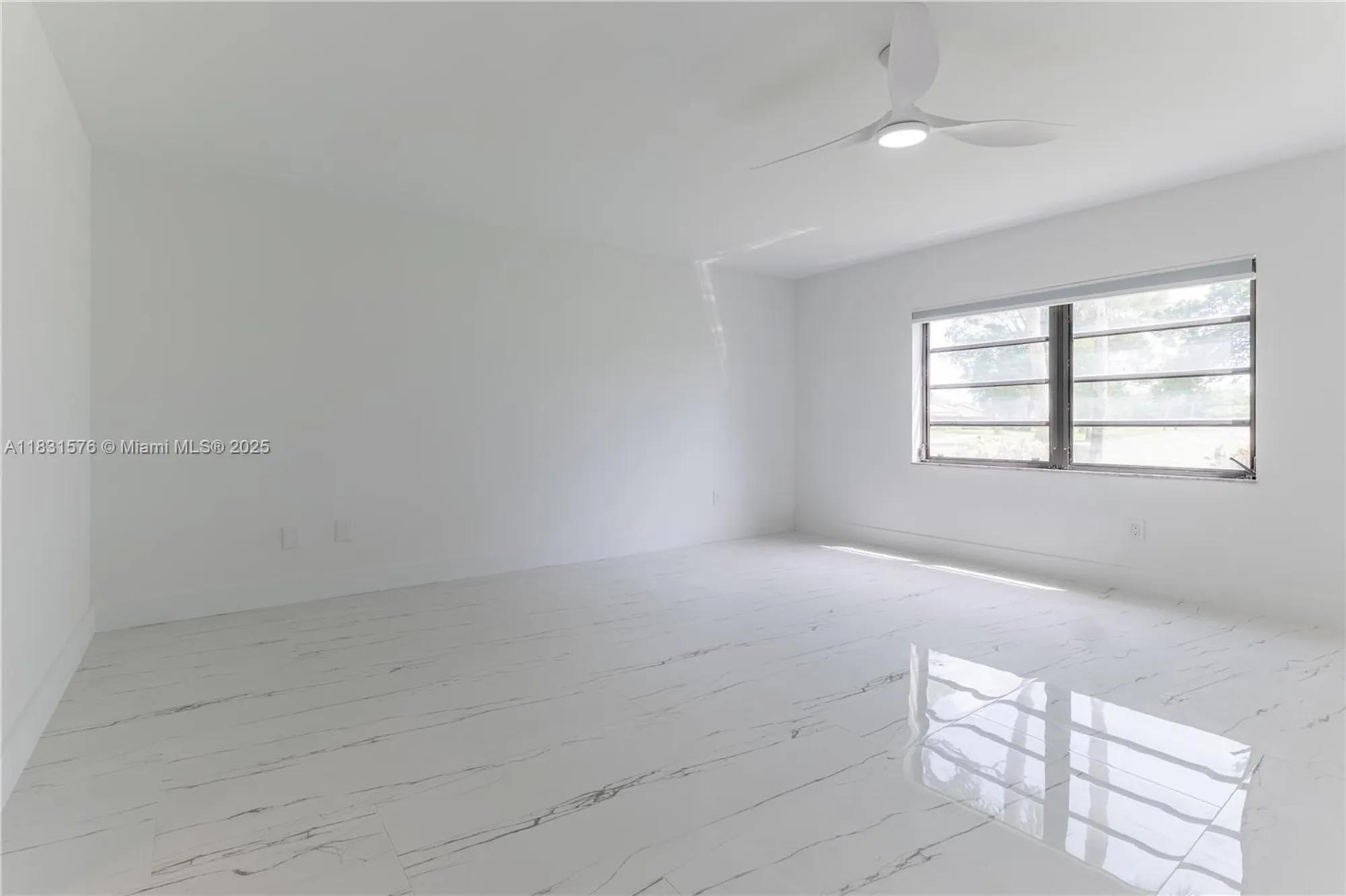 Property Slideshow image 25 of 56 | 8435 casa del lago apt 22c, Boca Raton, FL, 33433