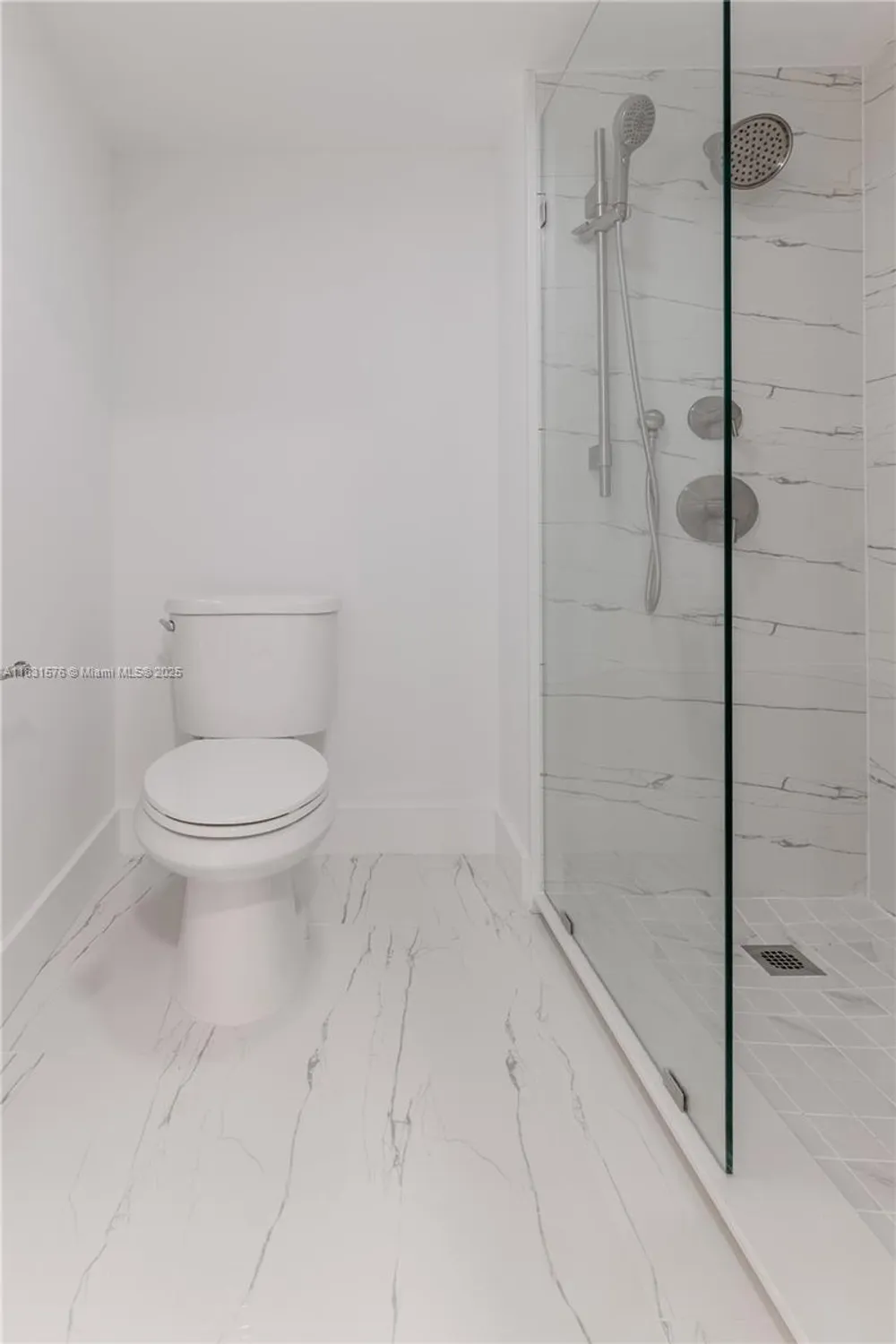 Property Slideshow image 30 of 56 | 8435 casa del lago apt 22c, Boca Raton, FL, 33433