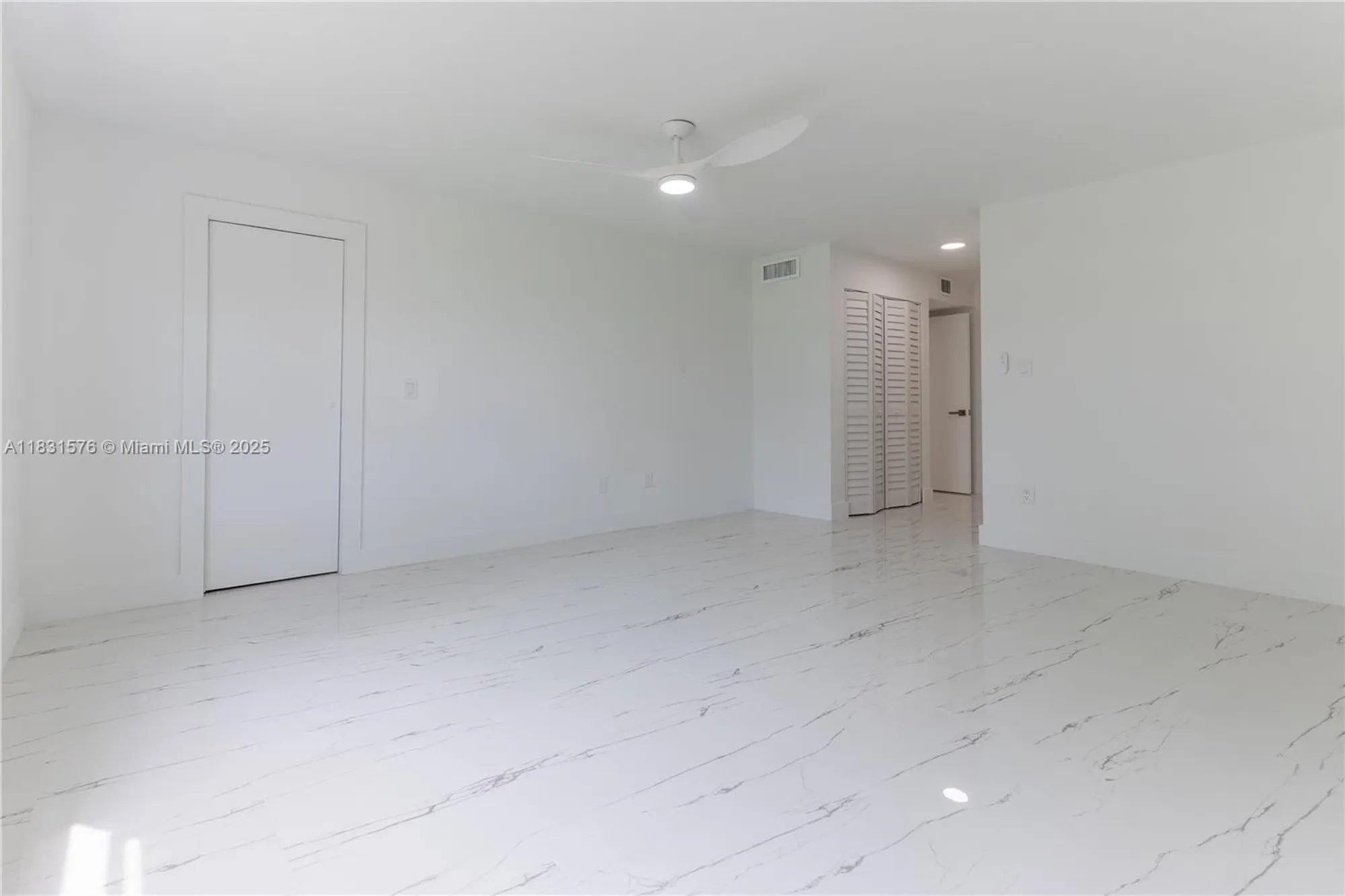 Property Slideshow image 32 of 56 | 8435 casa del lago apt 22c, Boca Raton, FL, 33433