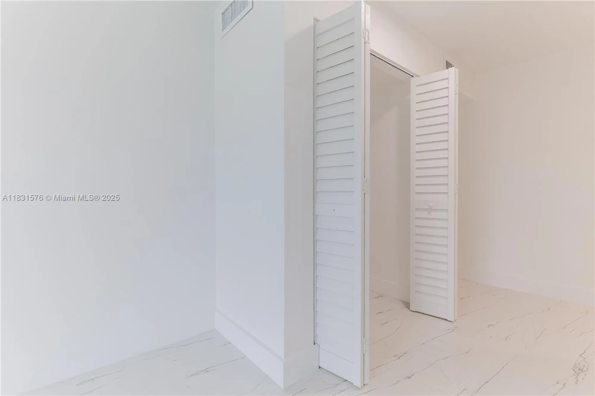 Property Slideshow image 33 of 56 | 8435 casa del lago apt 22c, Boca Raton, FL, 33433