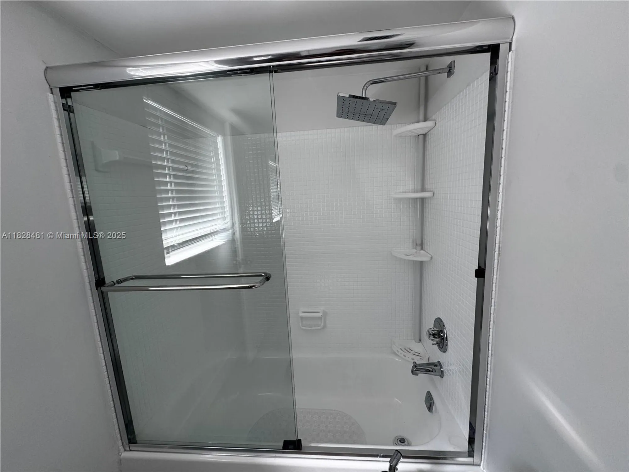 Property Slideshow image 26 of 35 | 19 abbey ln 108, Delray Beach, FL, 33446