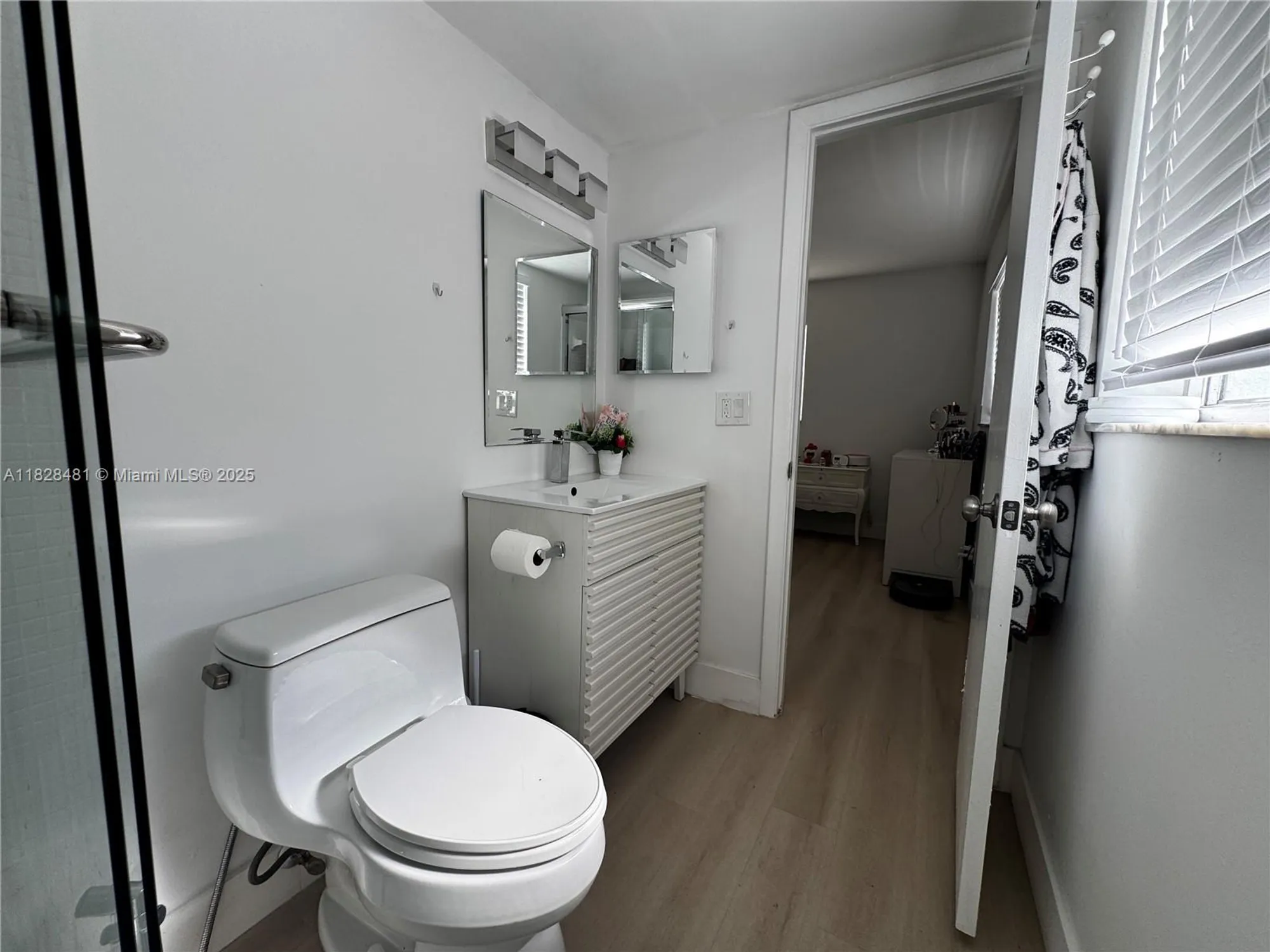 Property Slideshow image 28 of 35 | 19 abbey ln 108, Delray Beach, FL, 33446
