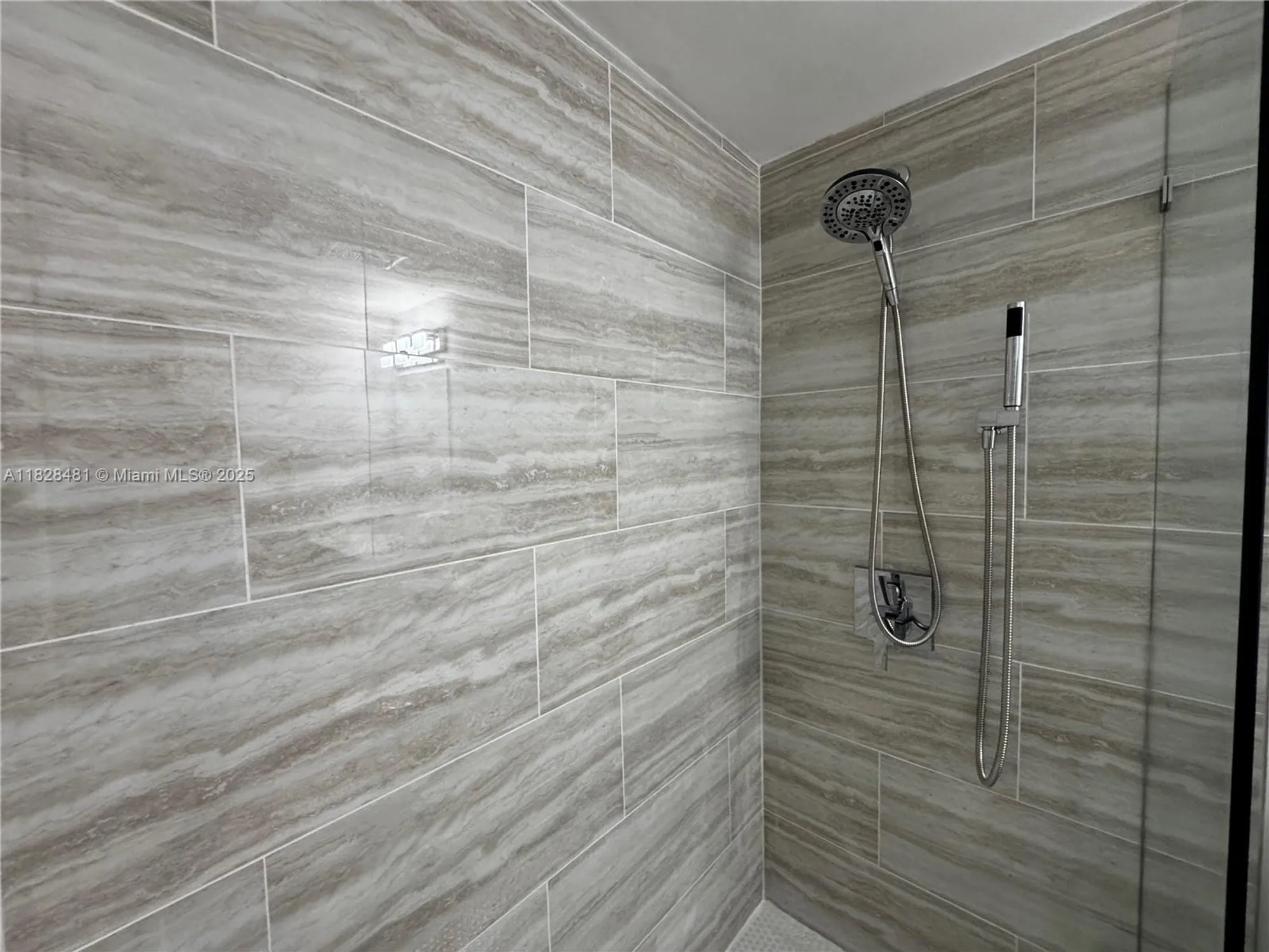 Property Slideshow image 29 of 35 | 19 abbey ln 108, Delray Beach, FL, 33446