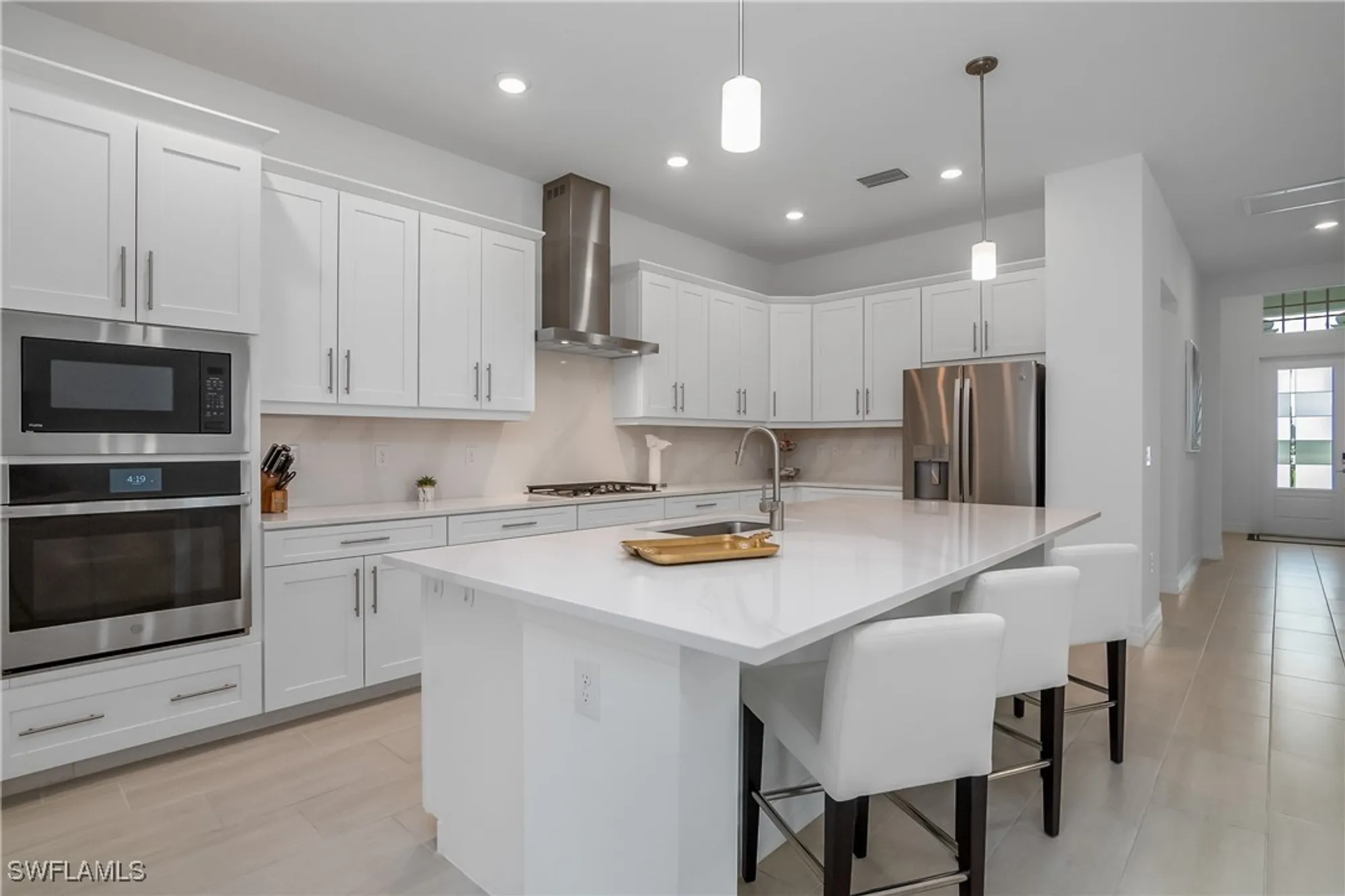 Property Slideshow image 26 of 50 | 13987 blue bay cir, Fort Myers, FL, 33913