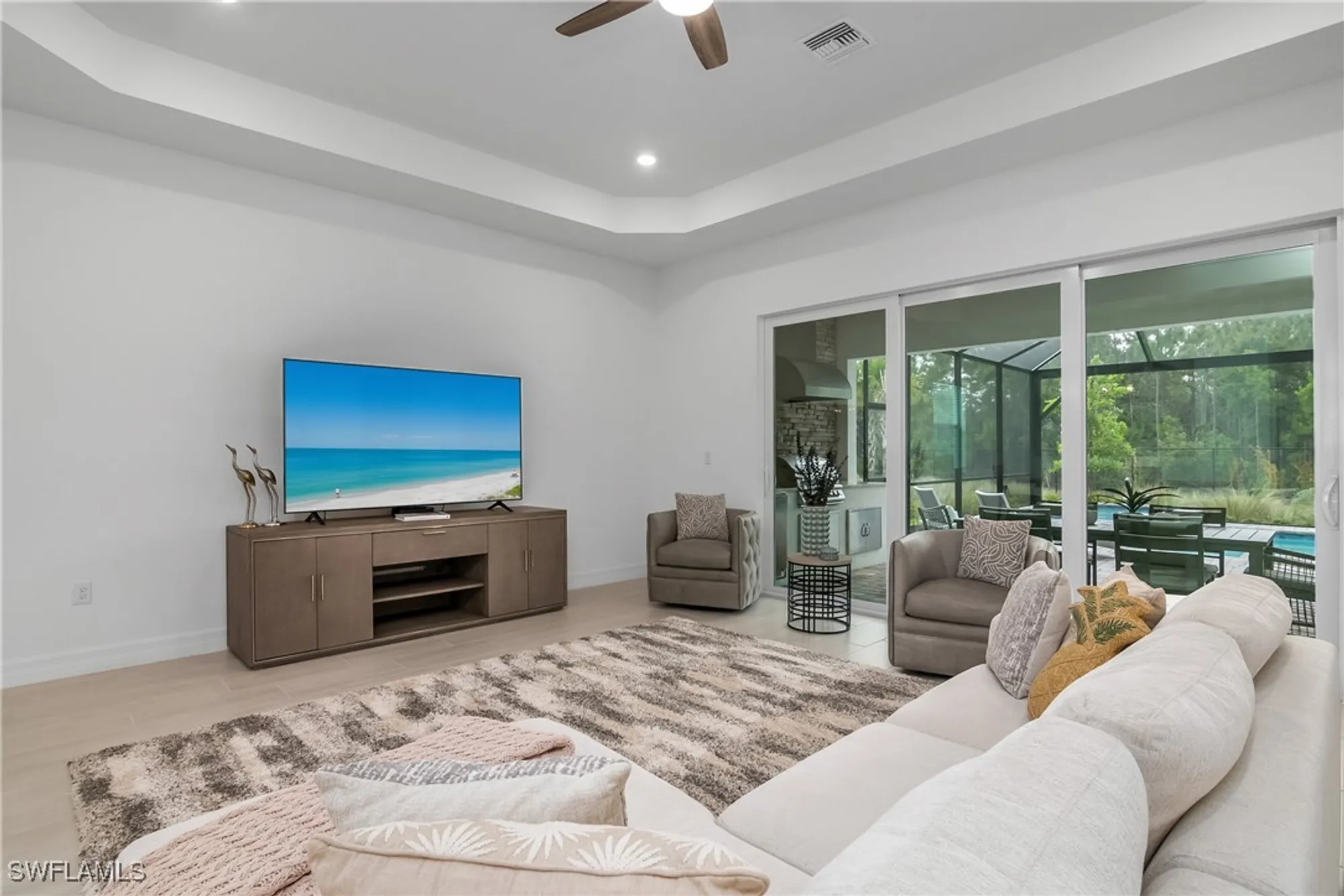 Property Slideshow image 22 of 50 | 13987 blue bay cir, Fort Myers, FL, 33913