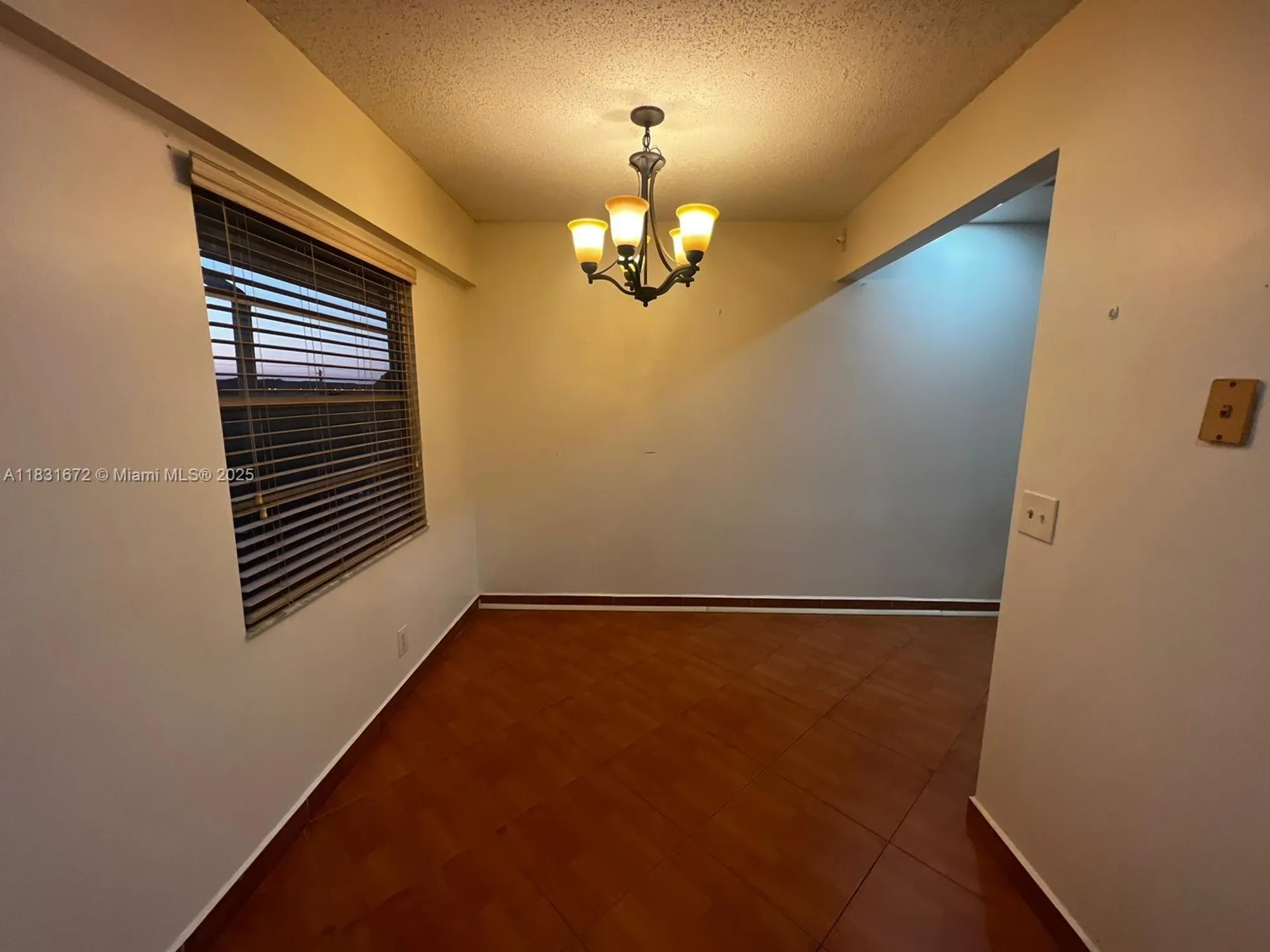 Property Slideshow image 6 of 24 | 1551 sw 135th ter 405g, Pembroke Pines, FL, 33027