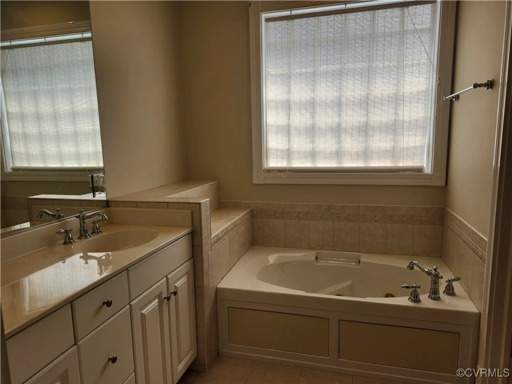 Property Slideshow image 16 of 20 | 3902 amberleigh blvd, North Chesterfield, VA, 23236