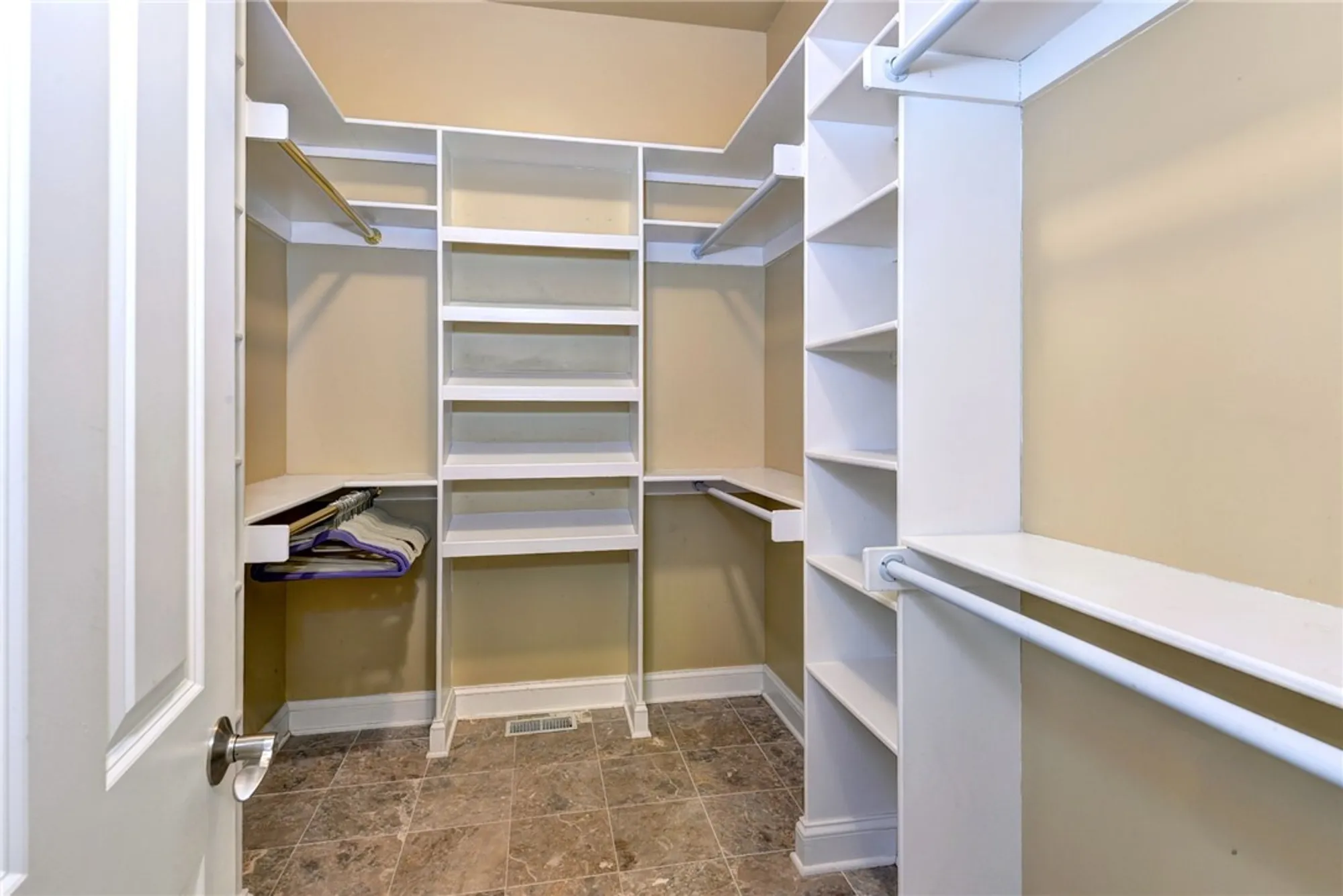 Property Slideshow image 23 of 50 | 140 mid ocean, Williamsburg, VA, 23188