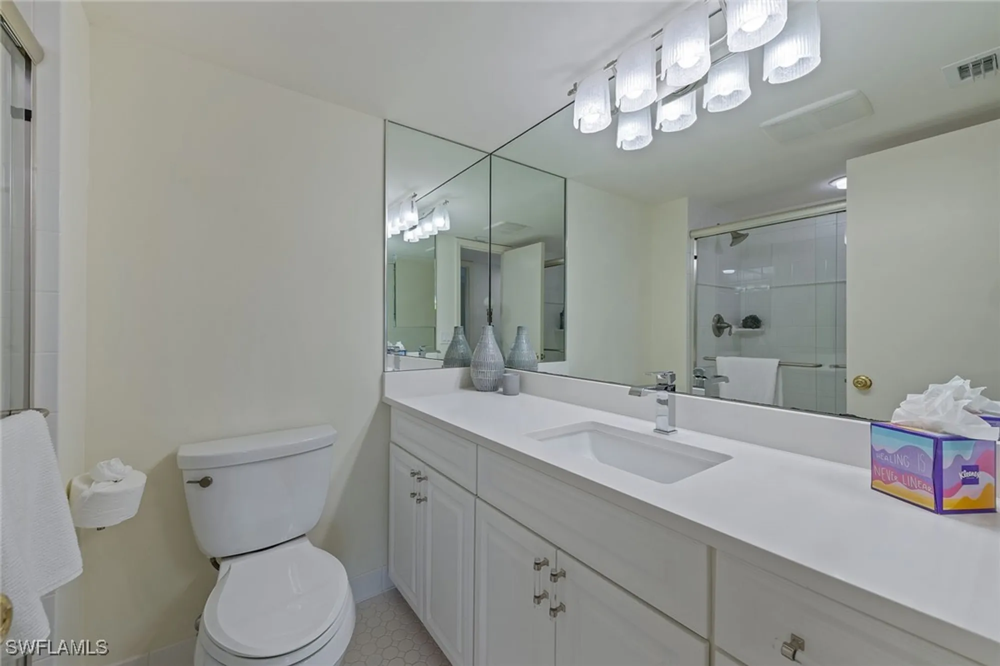 Property Slideshow image 16 of 25 | 2900 gulf shore blvd 310, Naples, FL, 34103
