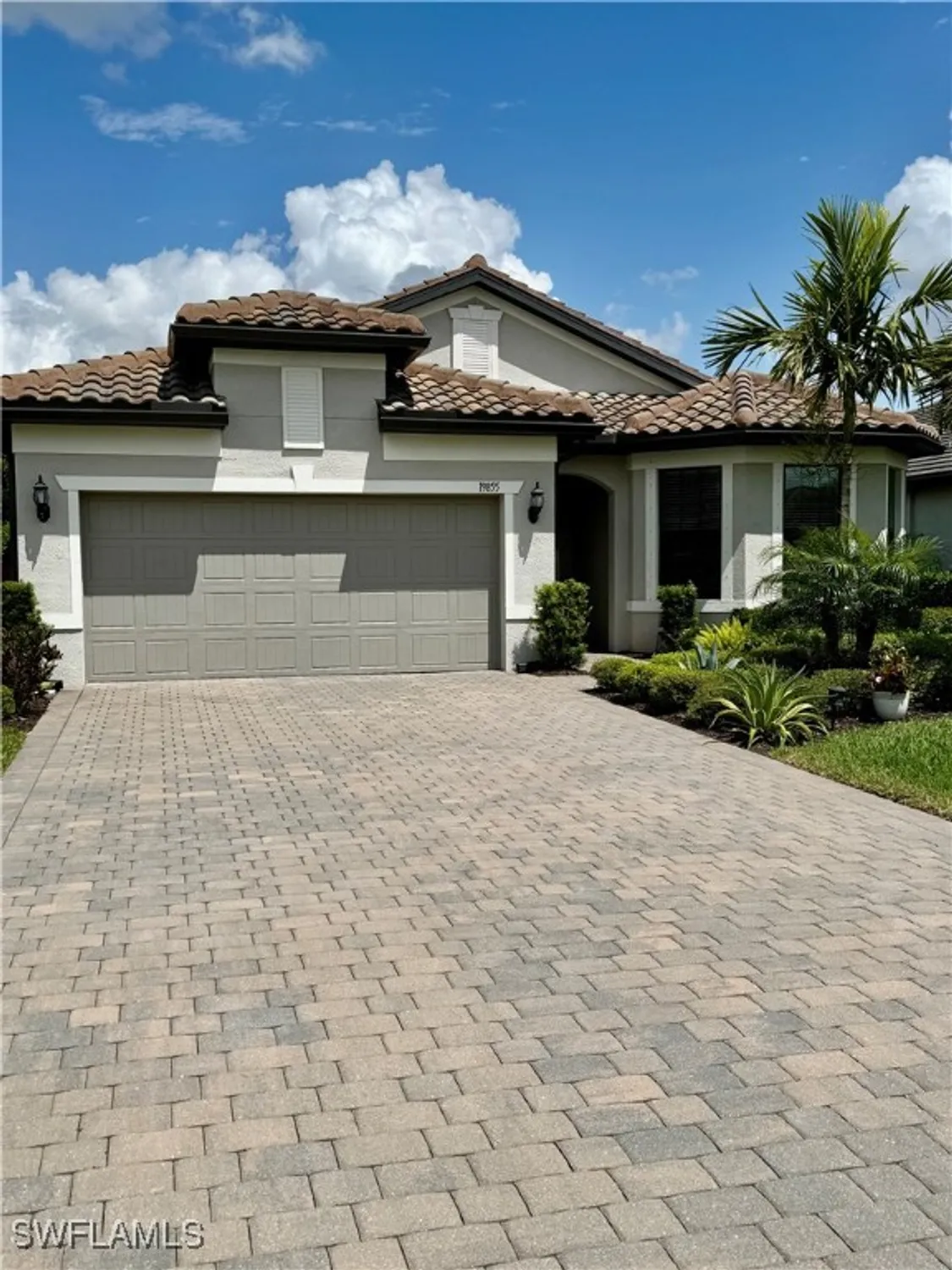 Property Slideshow image 18 of 42 | 19855 beverly park rd, Estero, FL, 33928
