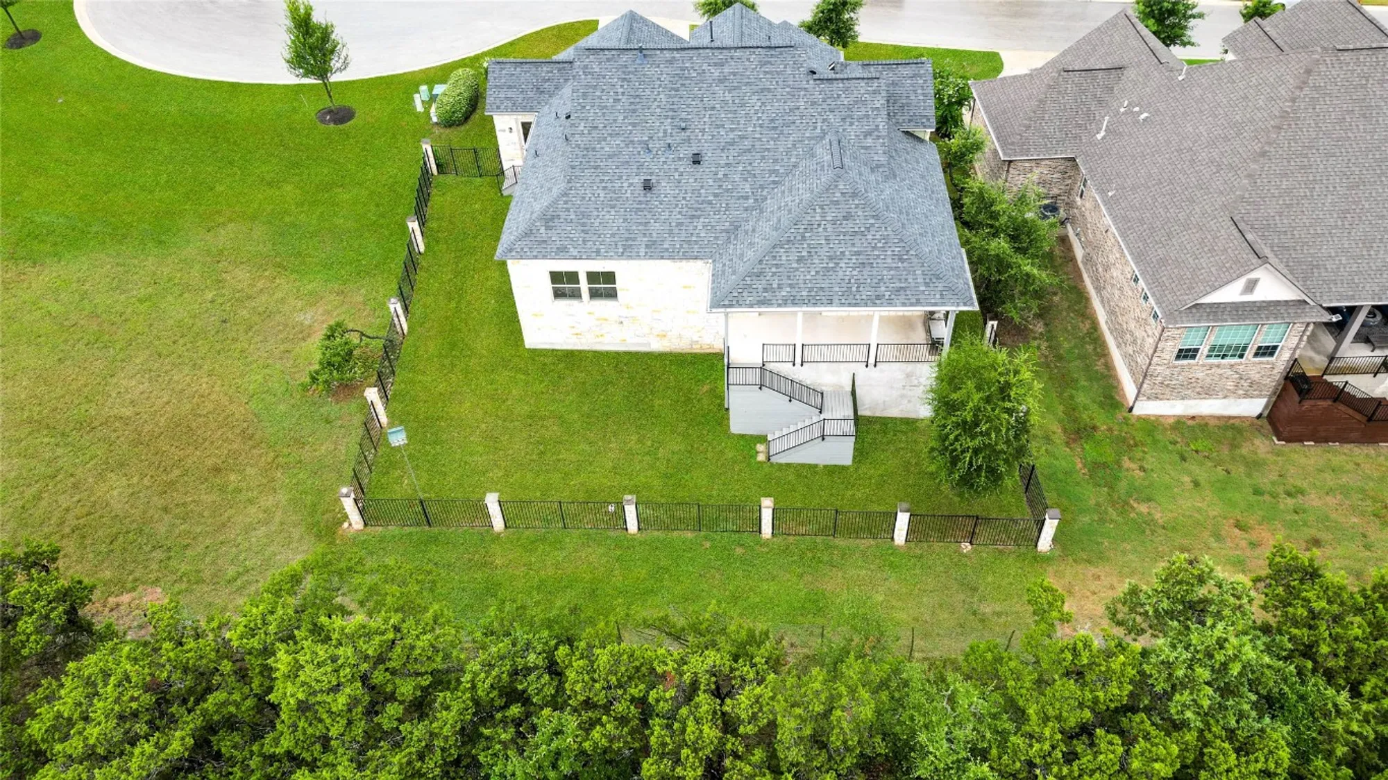 Property Slideshow image 28 of 37 | 517 freeing oak st, San Marcos, TX, 78666