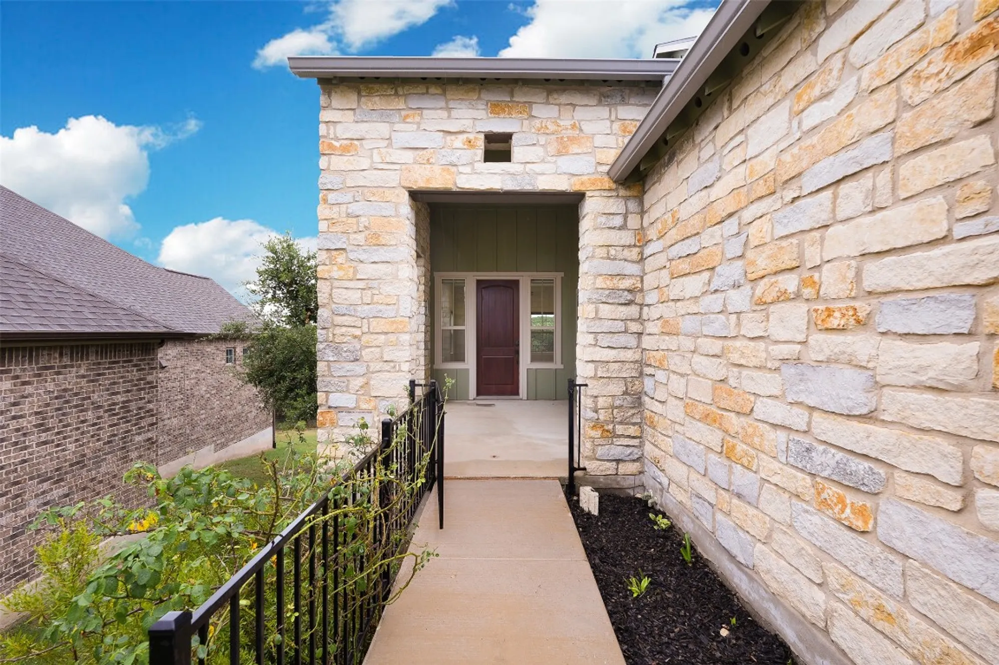 Property Slideshow image 32 of 37 | 517 freeing oak st, San Marcos, TX, 78666