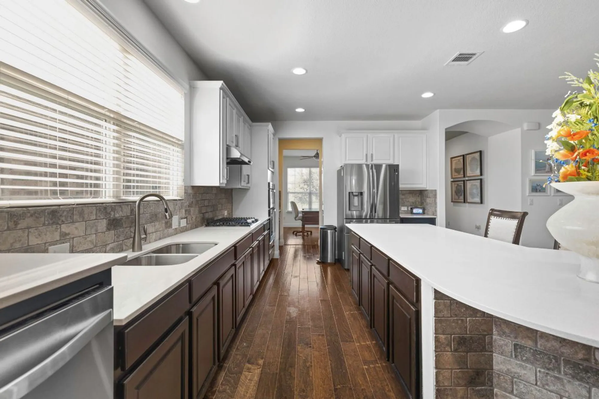 Property Slideshow image 17 of 36 | 706 kite ridge st, Georgetown, TX, 78633