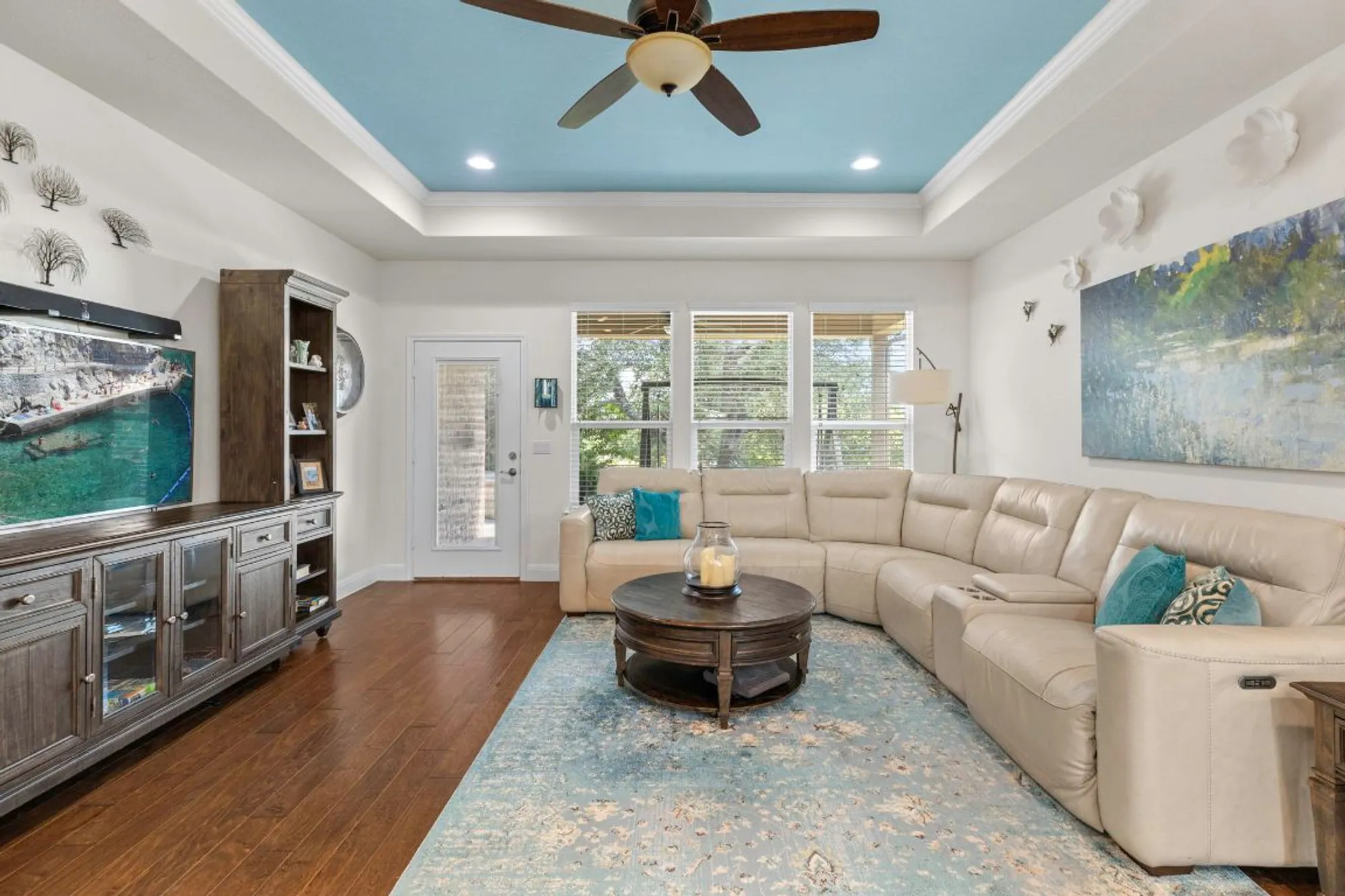 Property Slideshow image 11 of 36 | 706 kite ridge st, Georgetown, TX, 78633
