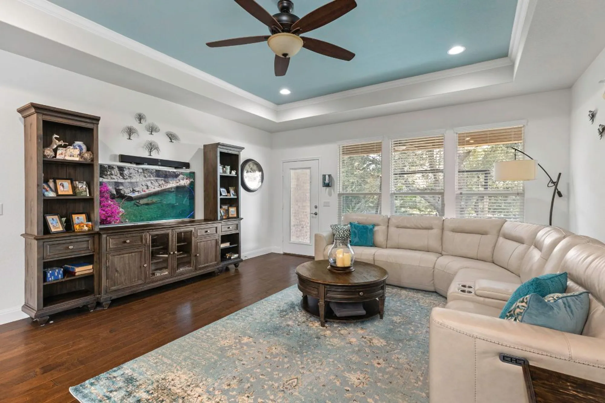 Property Slideshow image 12 of 36 | 706 kite ridge st, Georgetown, TX, 78633