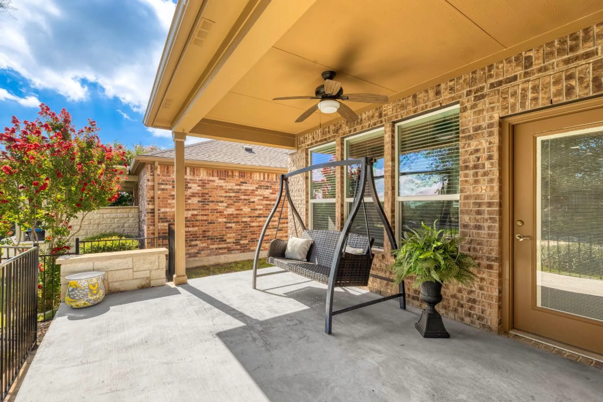 Property Slideshow image 32 of 36 | 706 kite ridge st, Georgetown, TX, 78633