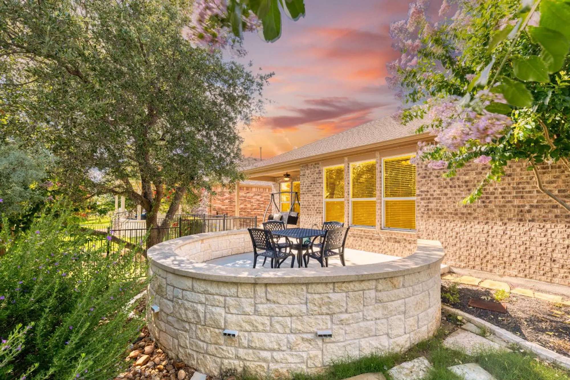 Property Slideshow image 5 of 36 | 706 kite ridge st, Georgetown, TX, 78633