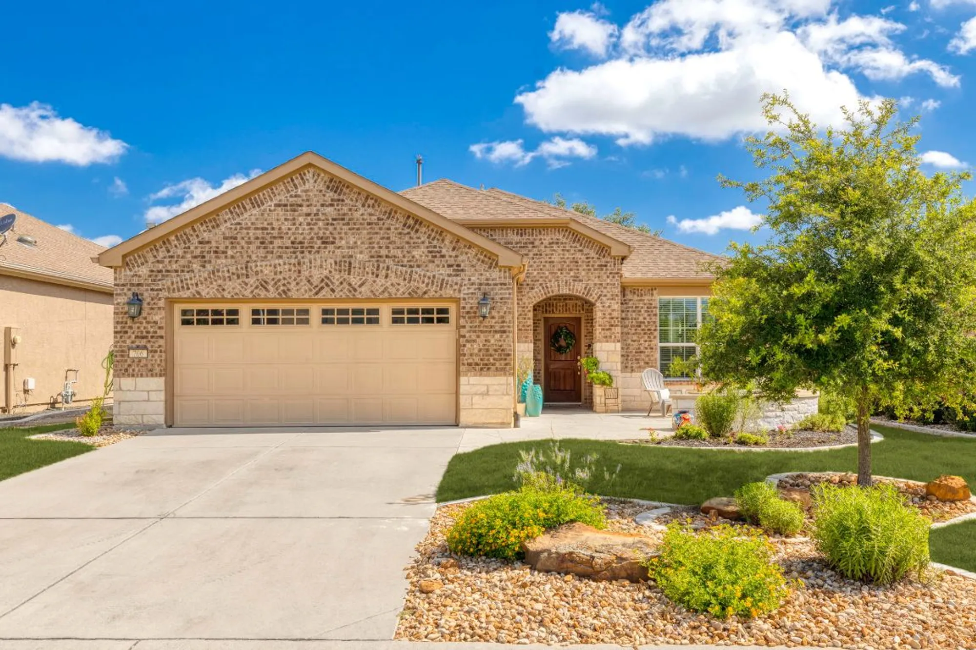 Property Slideshow image 7 of 36 | 706 kite ridge st, Georgetown, TX, 78633