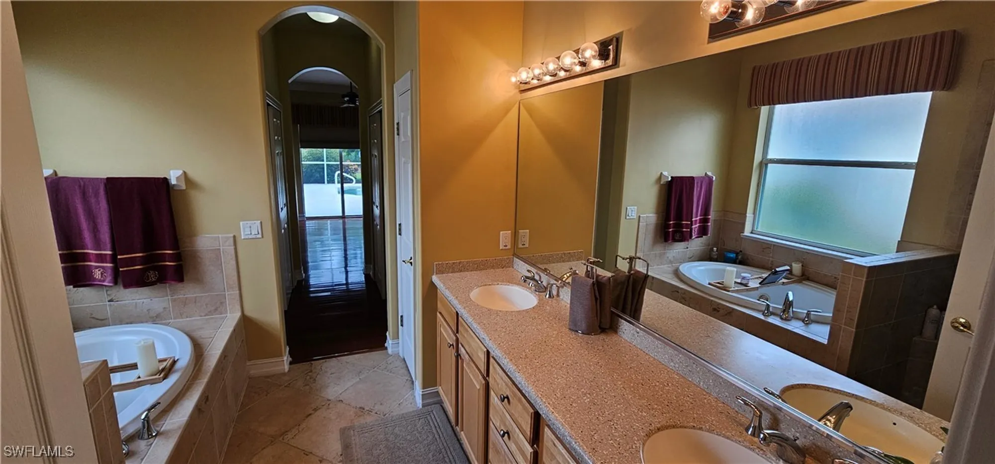 Property Slideshow image 20 of 35 | 10517 bellagio dr, Fort Myers, FL, 33913