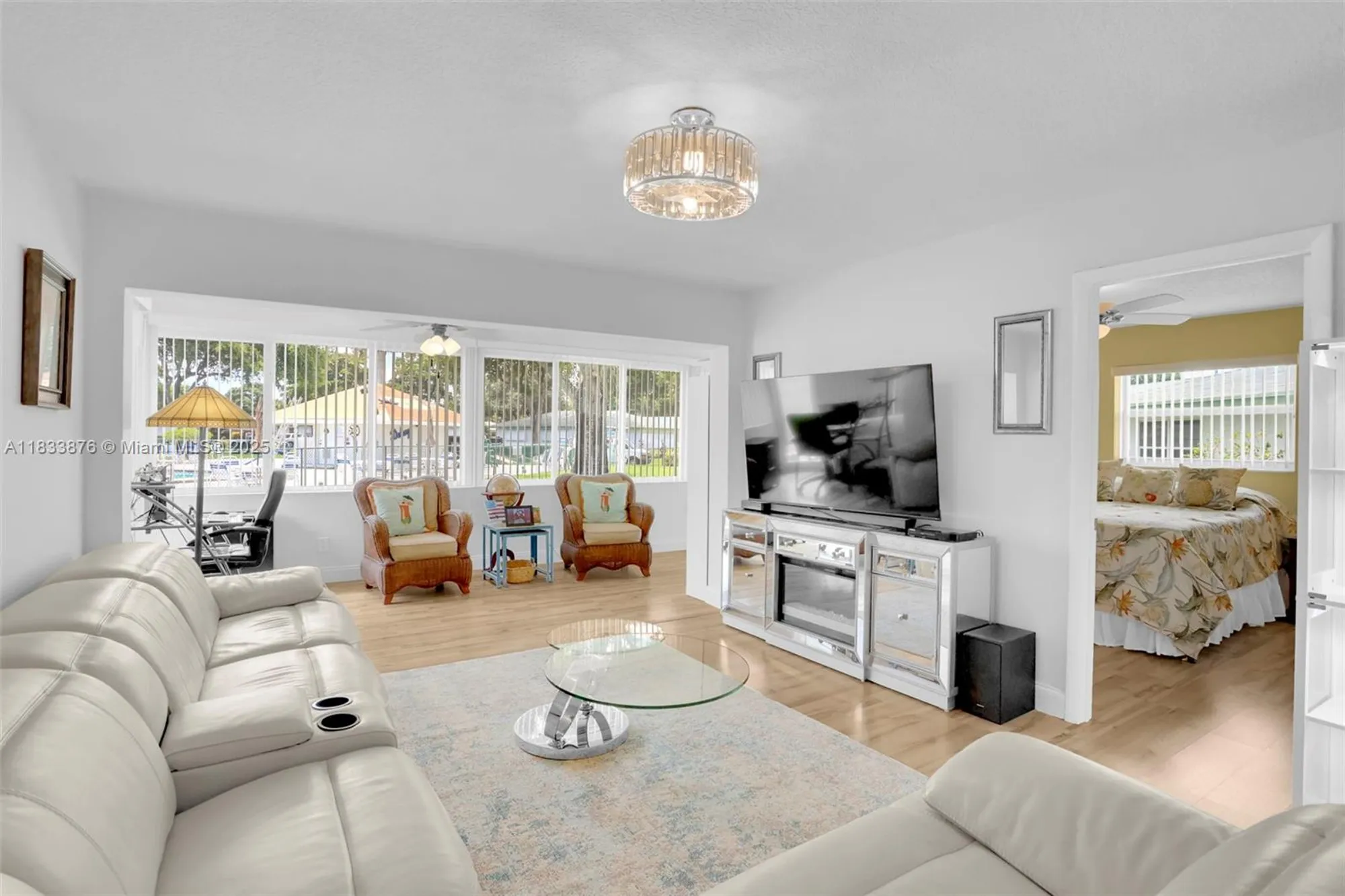 Property Slideshow image 15 of 29 | 841 meadowlark ln, Delray Beach, FL, 33445